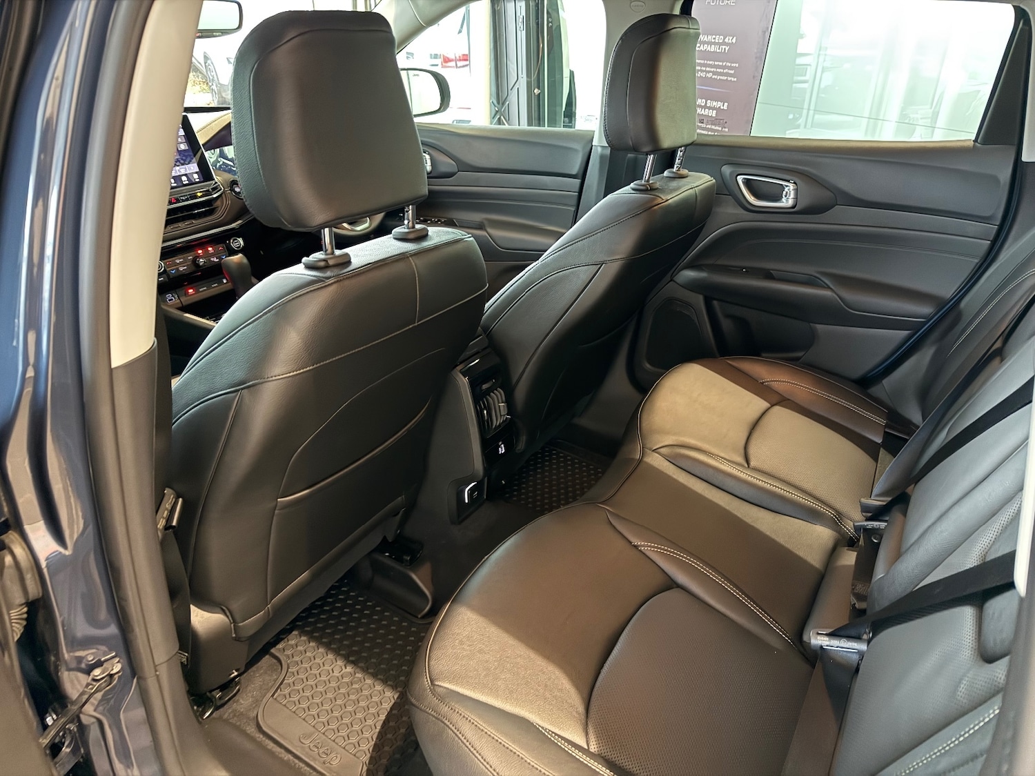 Used Jeep Compass 2024 for sale - 76868840: Photo 16