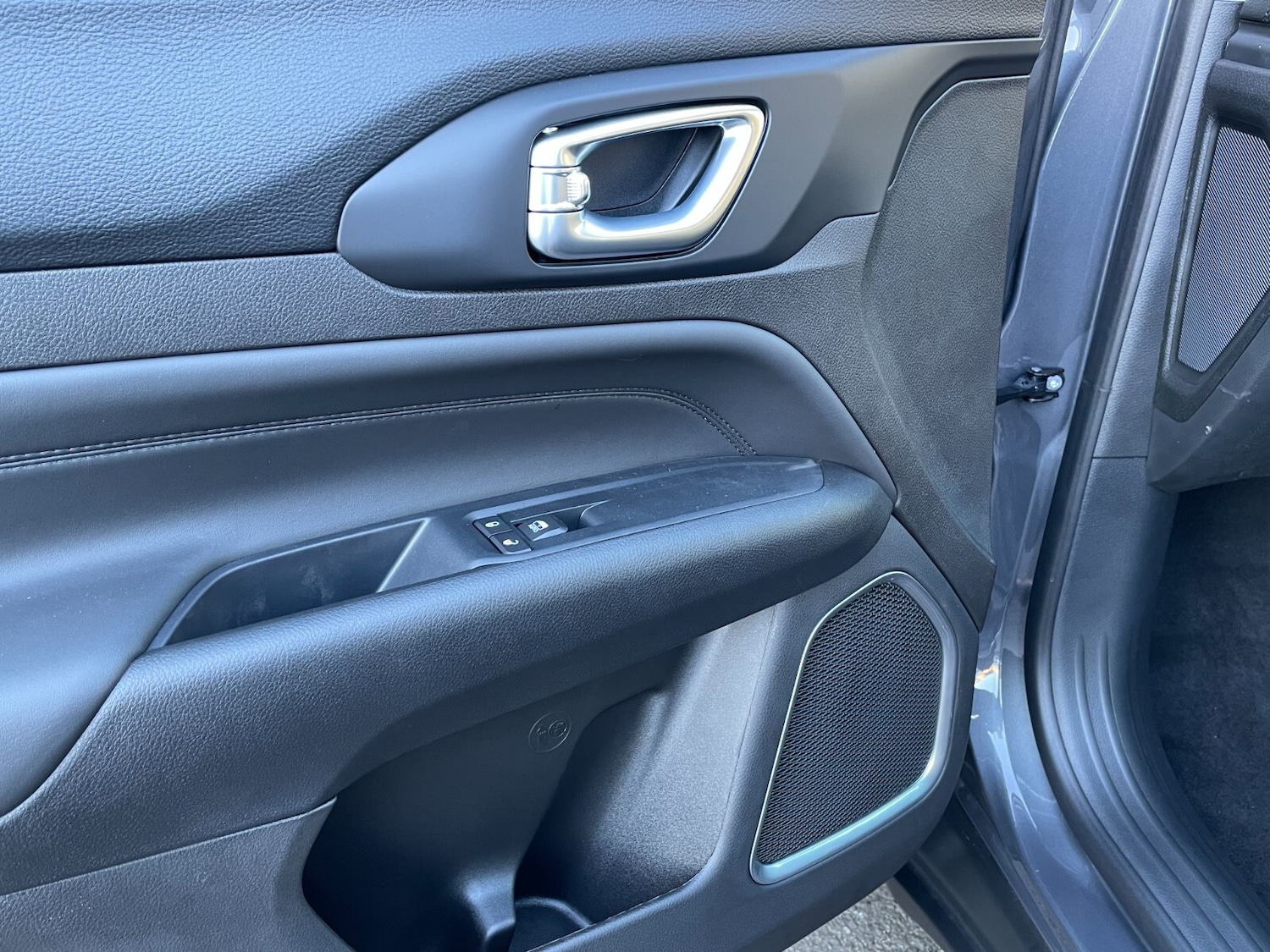 Used Jeep Compass 2023 for sale - 76868718: Photo 43