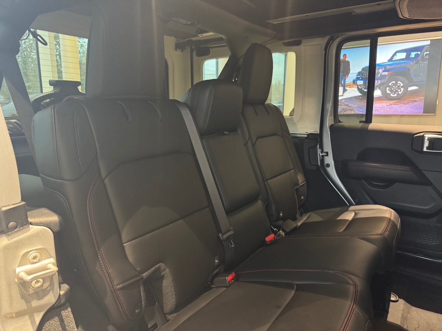 Used Jeep Wrangler 2024 for sale - 76868858: Photo 27