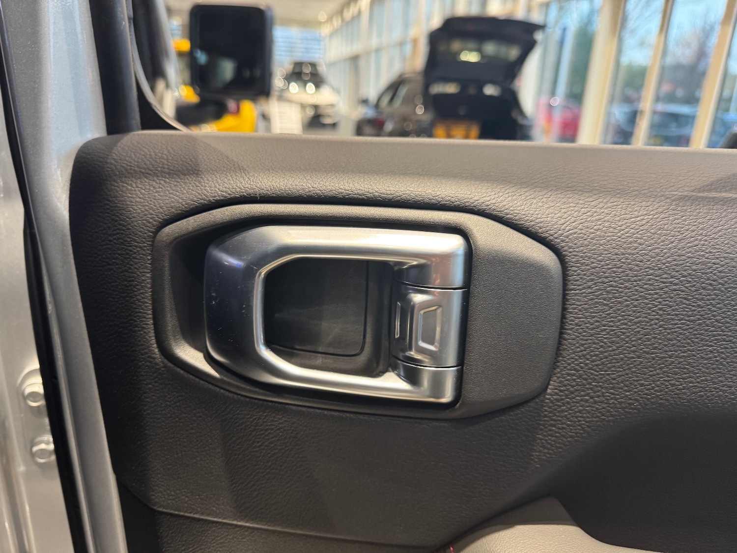 Used Jeep Wrangler 2024 for sale - 76868858: Photo 28