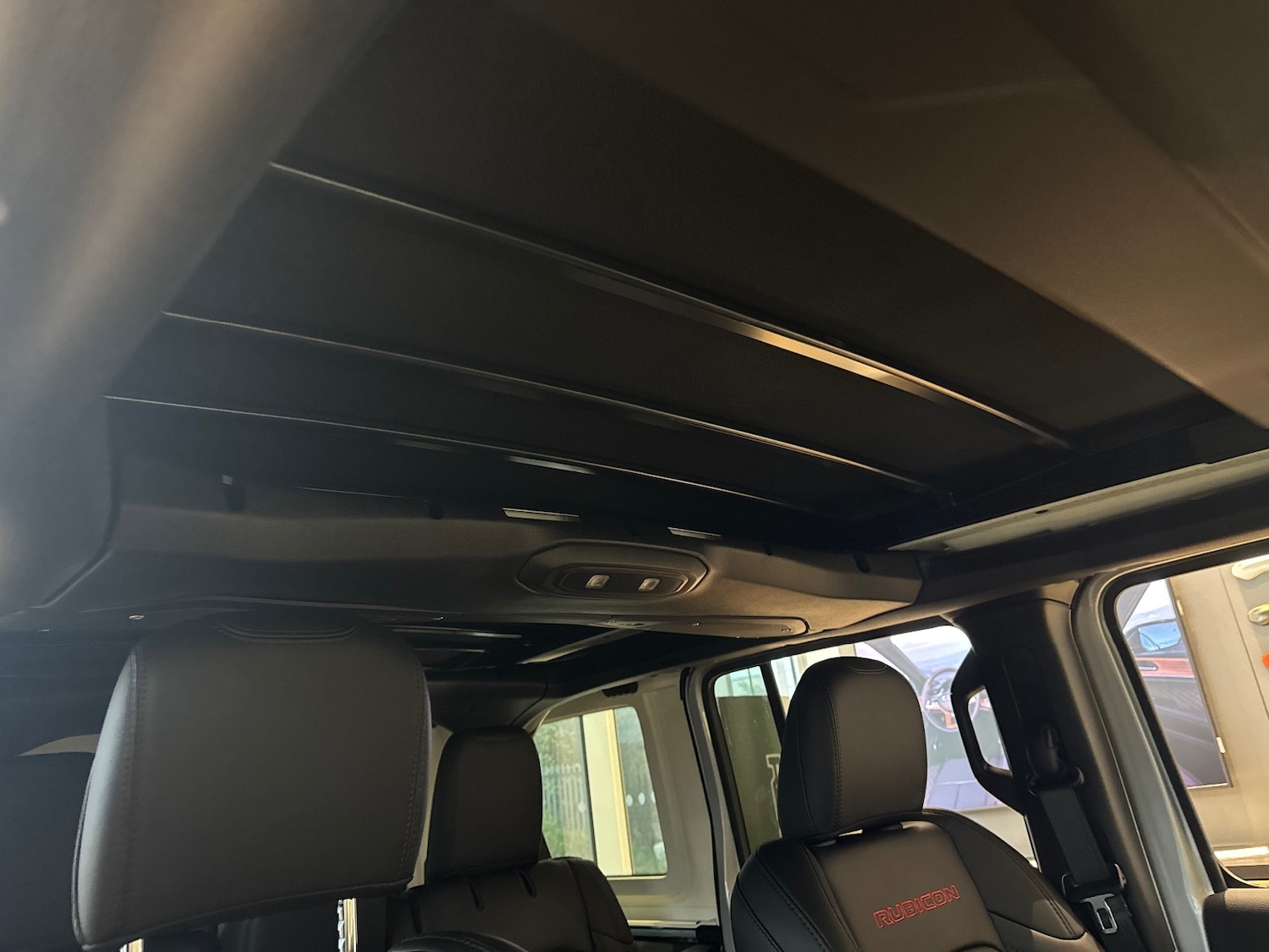 Used Jeep Wrangler 2024 for sale - 76868858: Photo 50