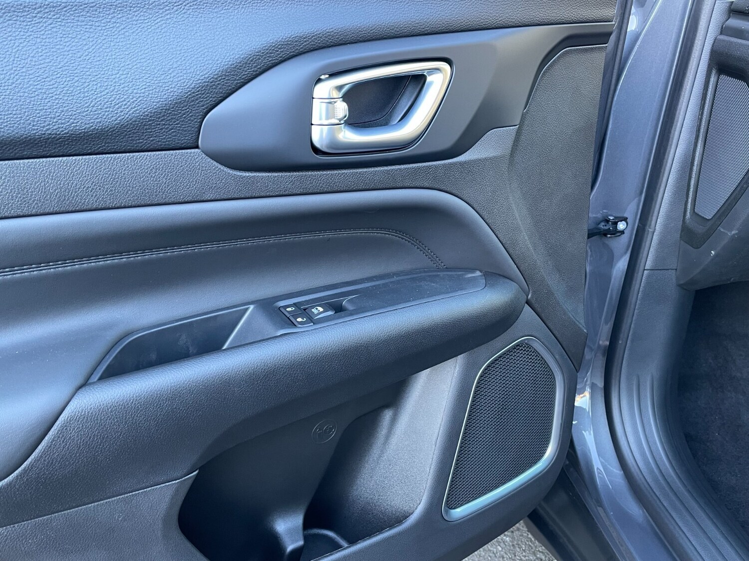 Used Jeep Compass 2023 for sale - 76647839: Photo 43