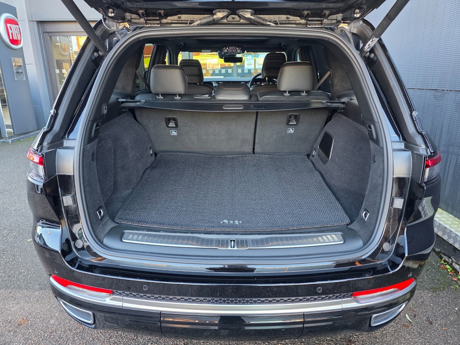 Used Jeep Grand Cherokee 2025 for sale - 77133927: Photo 40