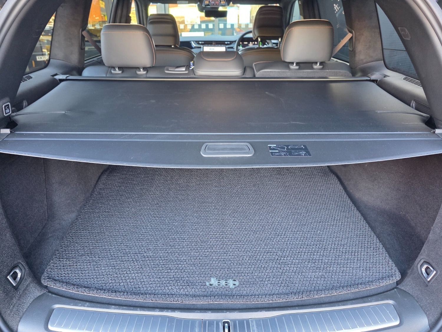 Used Jeep Grand Cherokee 2025 for sale - 77133927: Photo 41