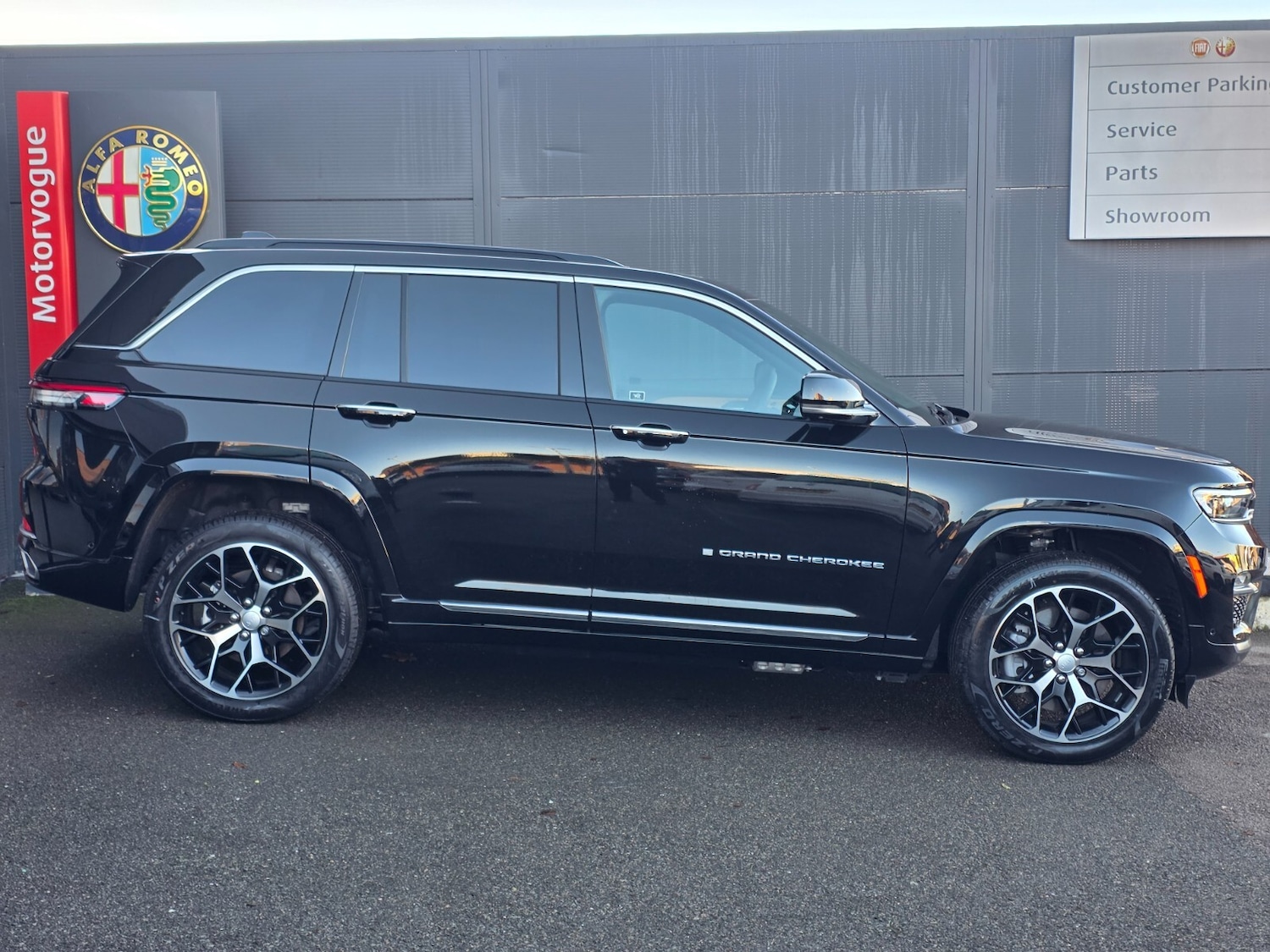 Used Jeep Grand Cherokee 2025 for sale - 77133927: Photo 9