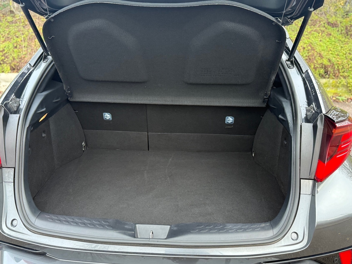 Used Toyota C-HR 2022 for sale - 76873340: Photo 19