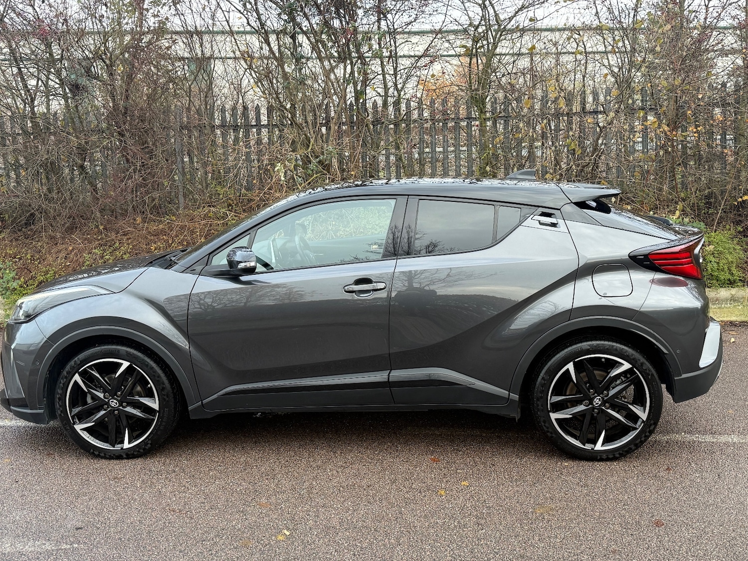 Used Toyota C-HR 2022 for sale - 76873340: Photo 9