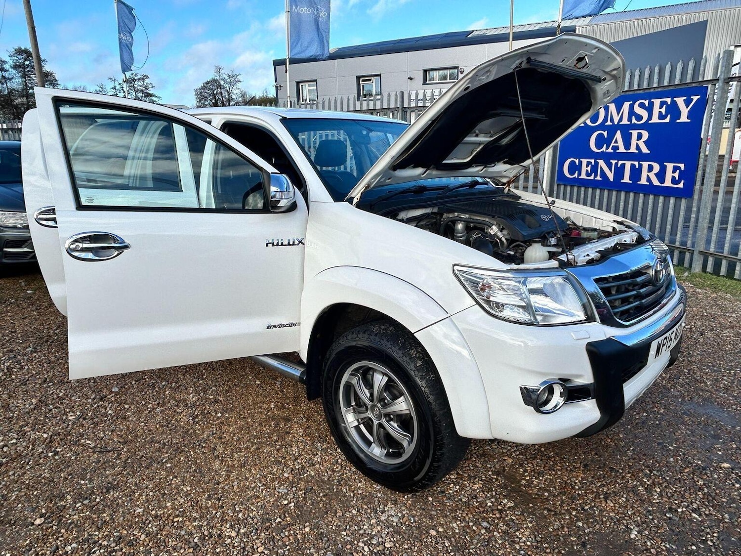 Used Toyota Hilux 2015 for sale - 77937894: Photo 13