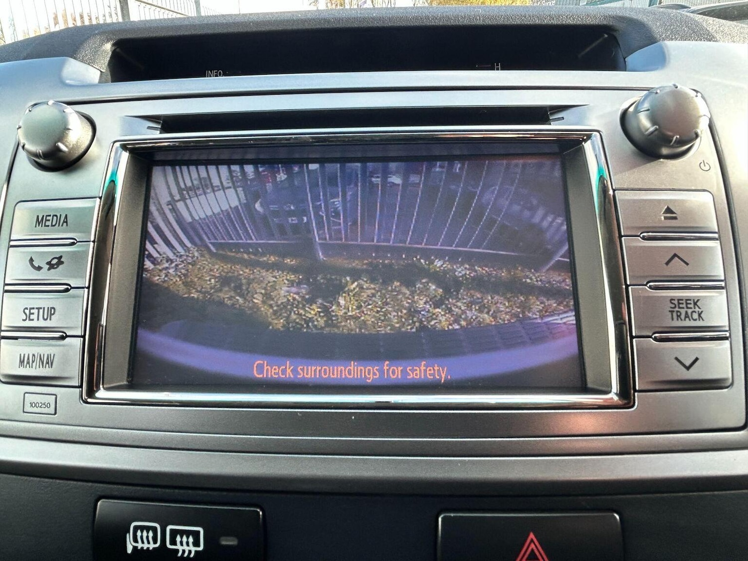 Used Toyota Hilux 2015 for sale - 77937894: Photo 47