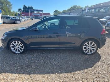 Used Volkswagen Golf 2015 for sale - 78389340: Photo