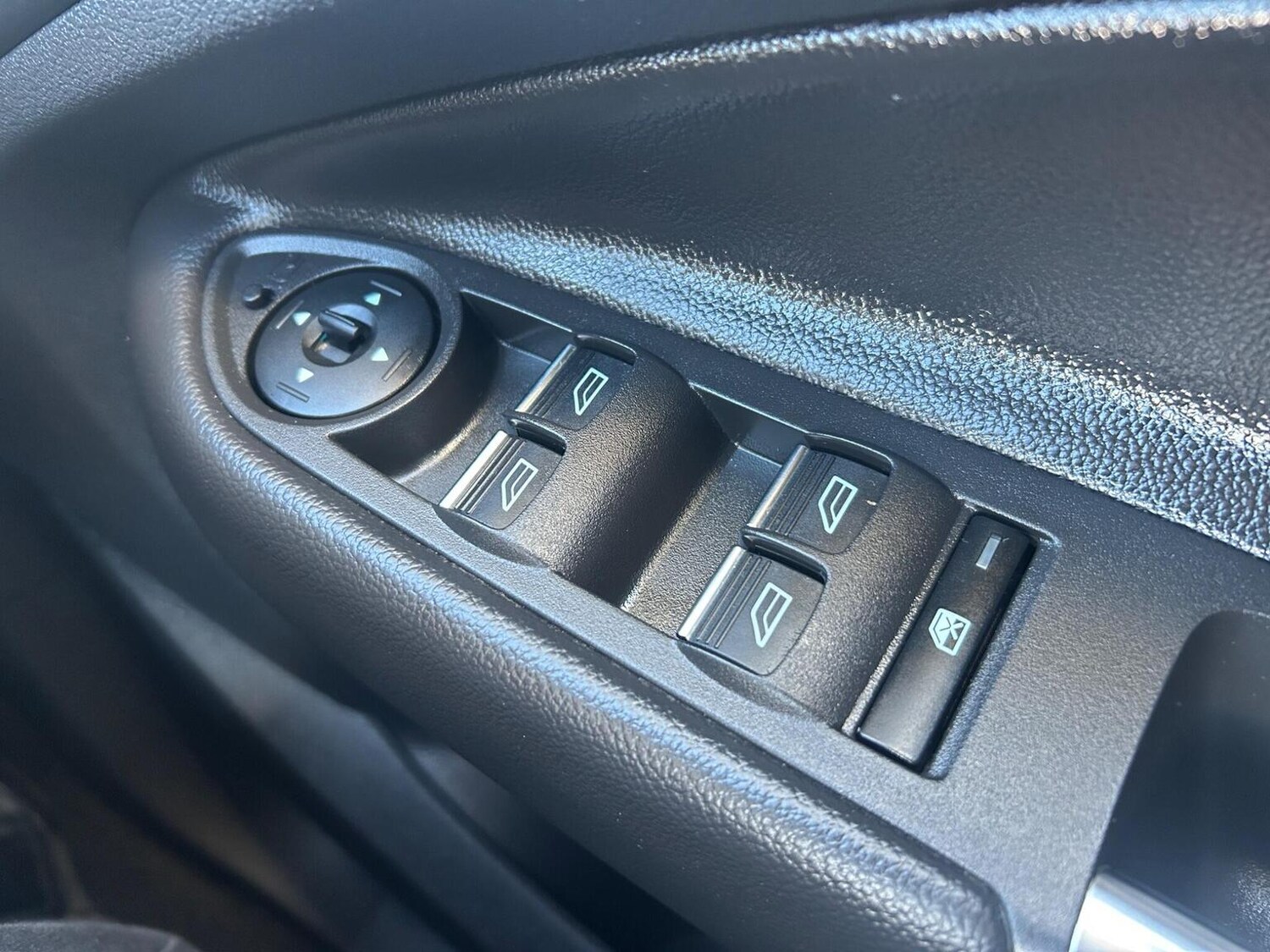 Used Ford Kuga 2016 for sale - 77891606: Photo 47