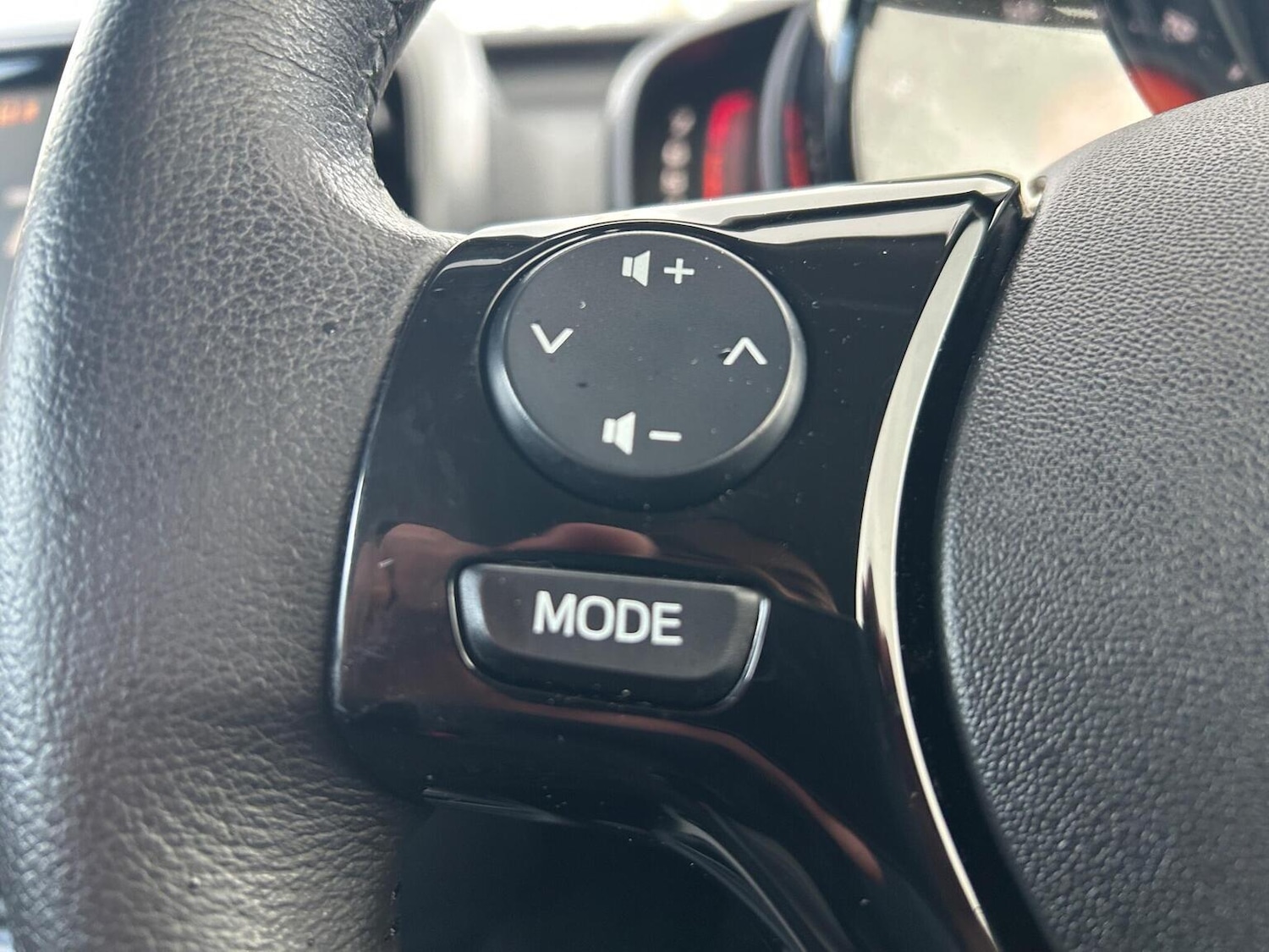 Used Toyota AYGO 2019 for sale - 77802361: Photo 39