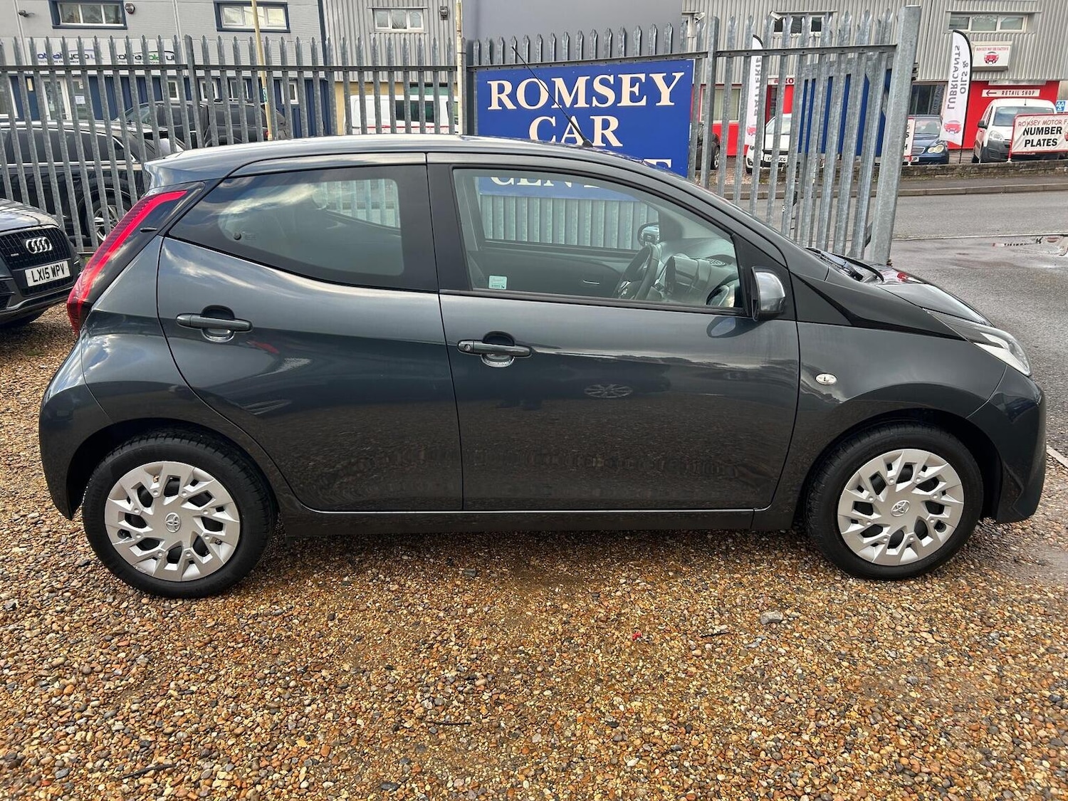 Used Toyota AYGO 2019 for sale - 77802361: Photo 8