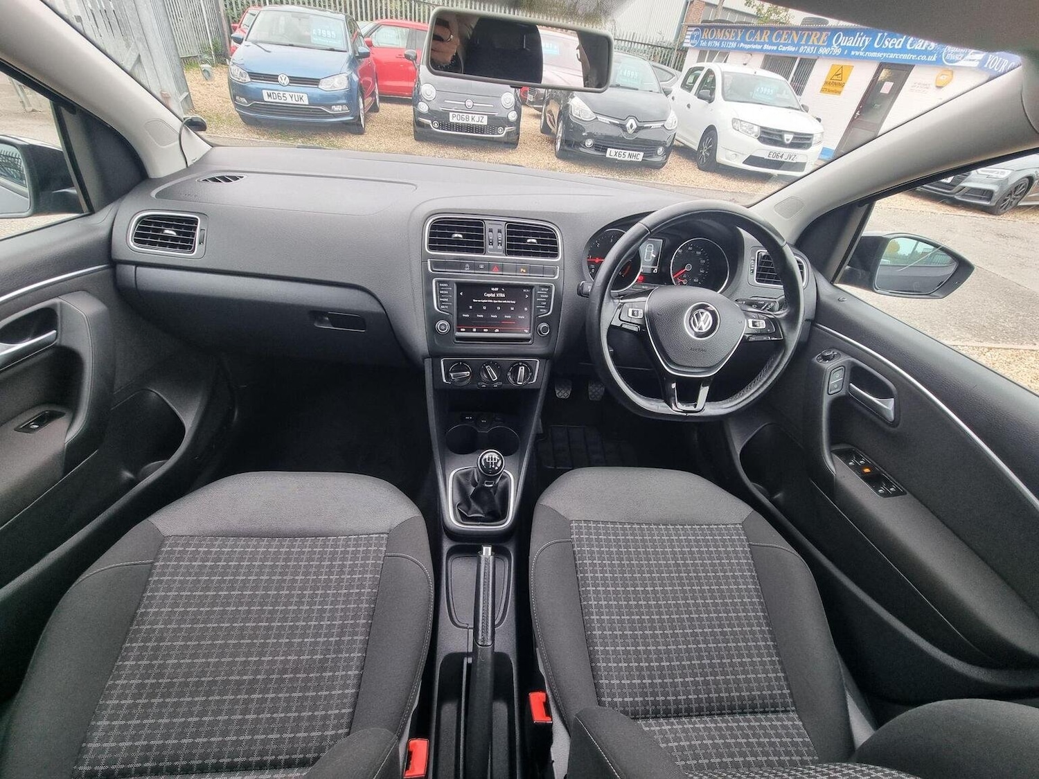 Used Volkswagen Polo 2016 for sale - 77802373: Photo 22