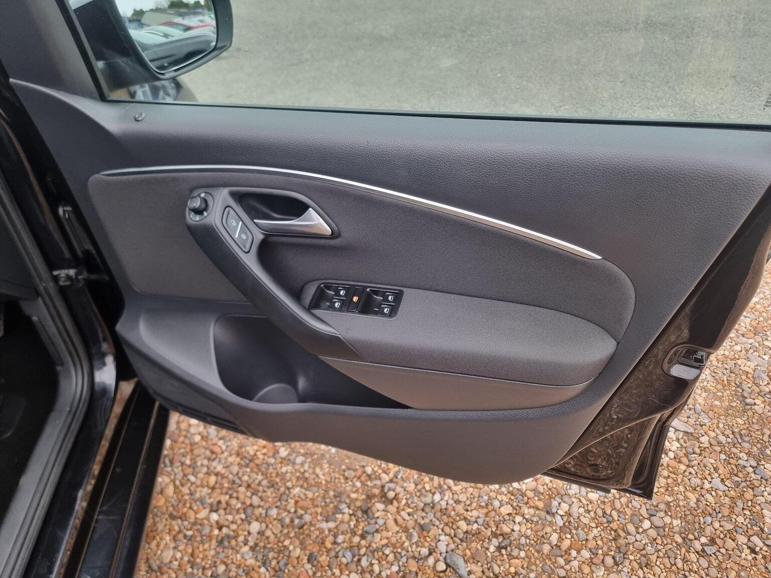 Used Volkswagen Polo 2016 for sale - 77802373: Photo 24