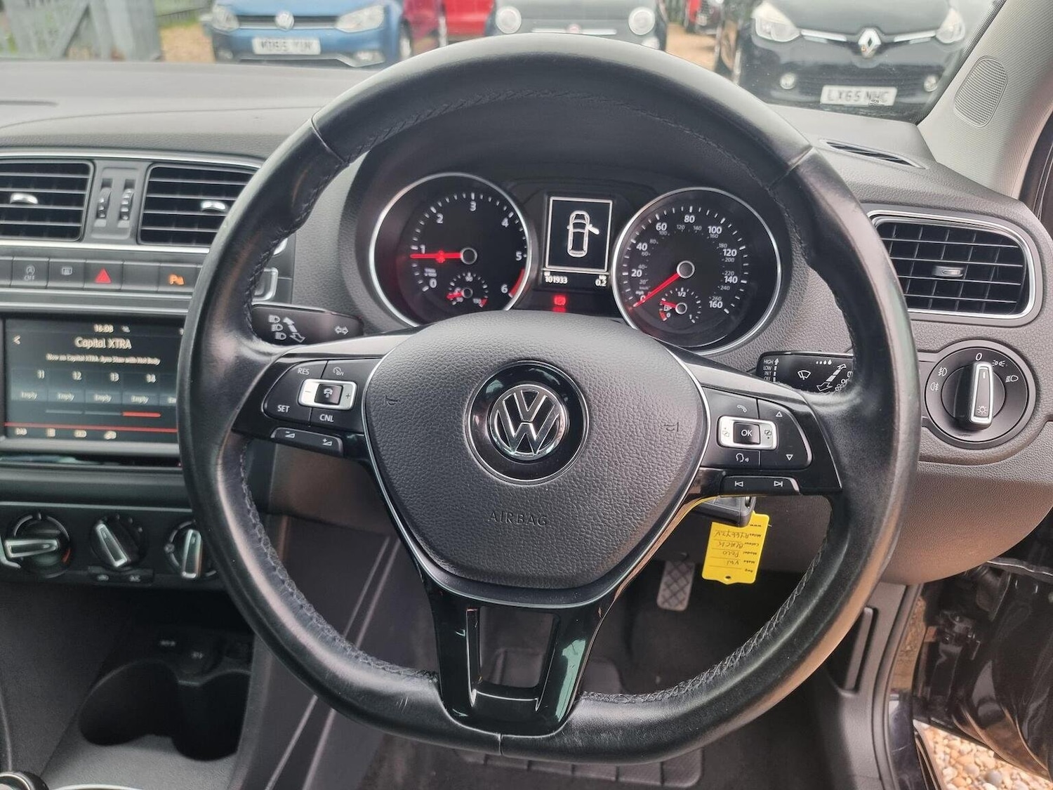 Used Volkswagen Polo 2016 for sale - 77802373: Photo 28