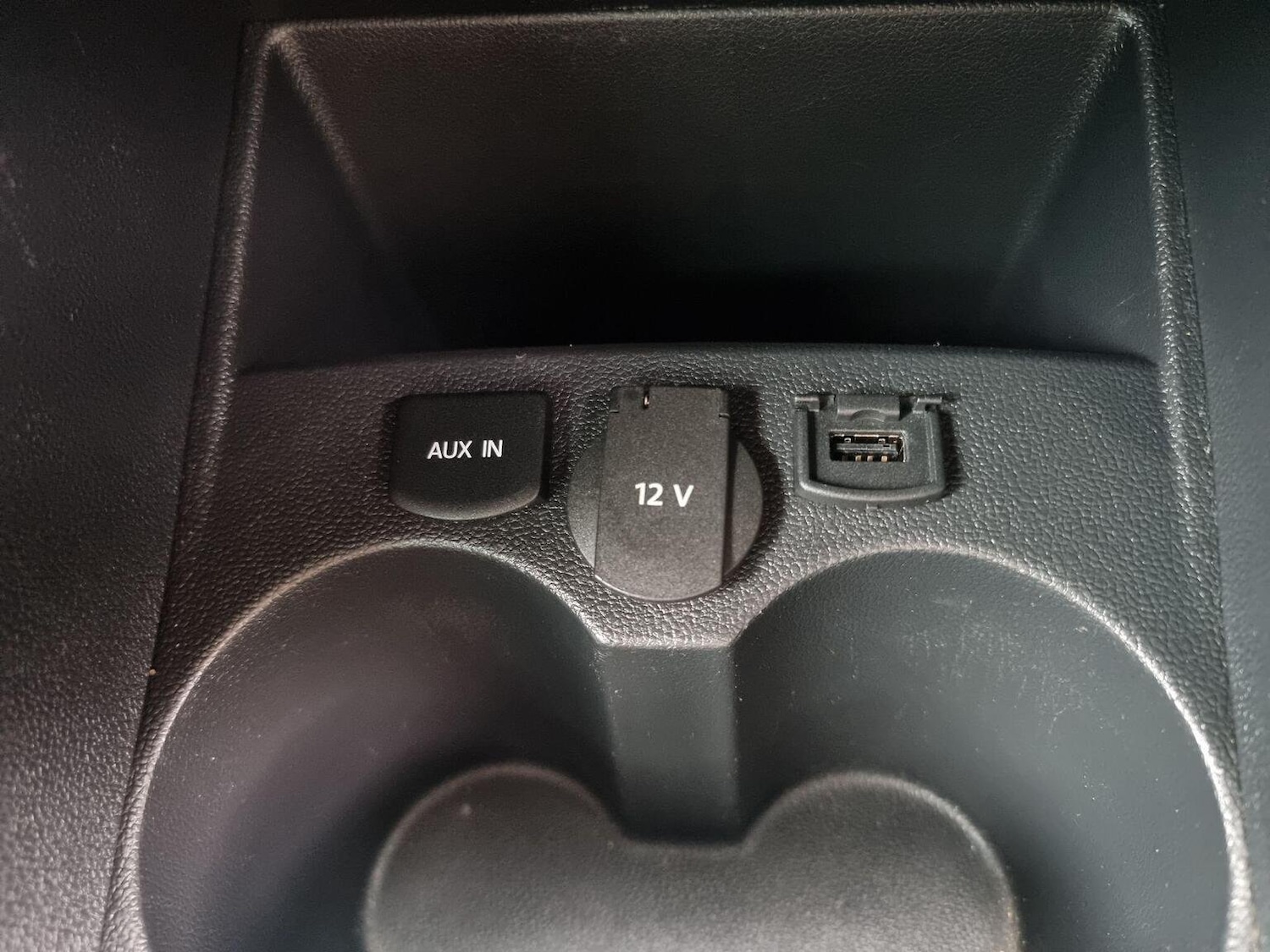 Used Volkswagen Polo 2016 for sale - 77802373: Photo 31