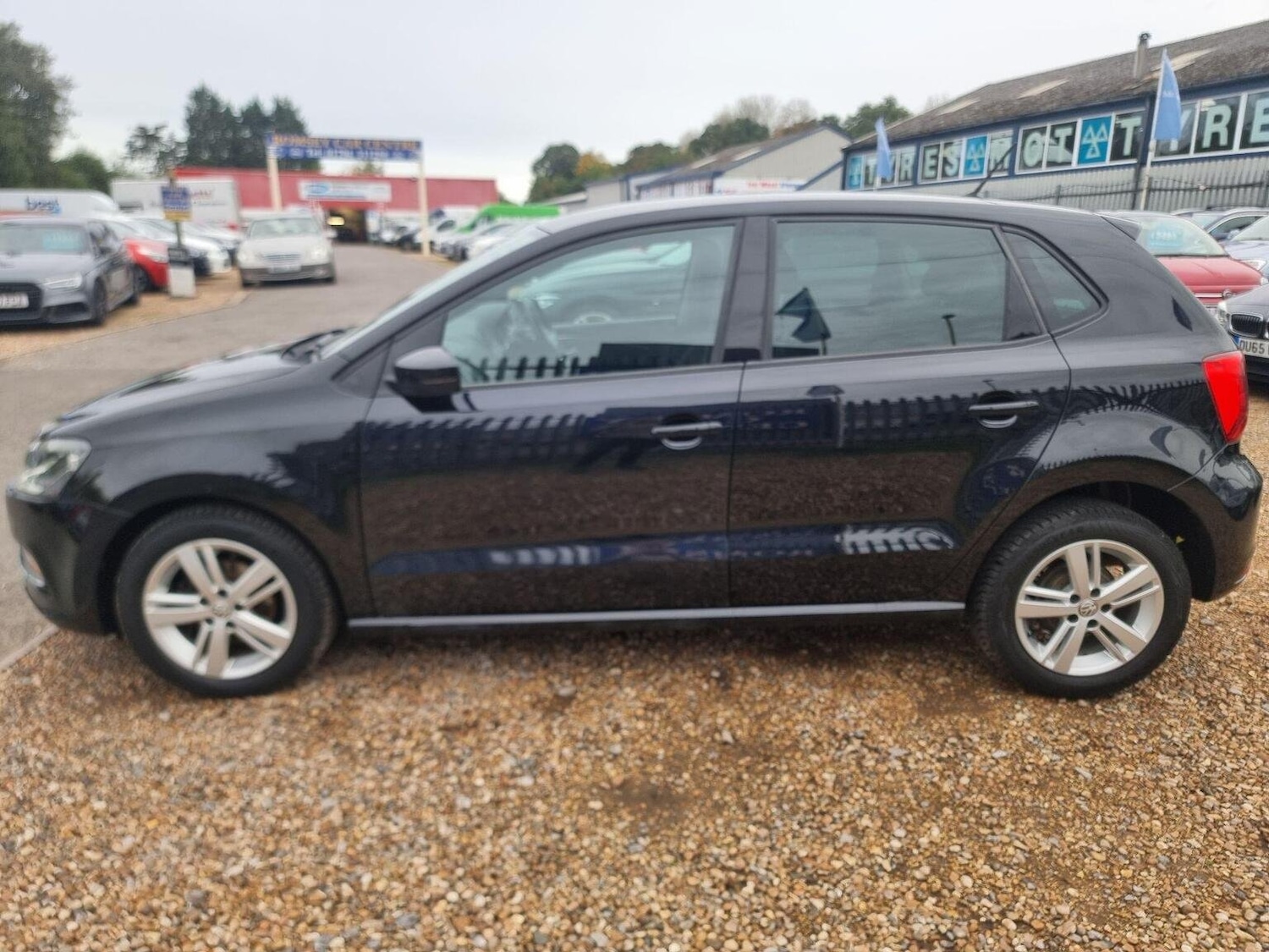 Used Volkswagen Polo 2016 for sale - 77802373: Photo 4