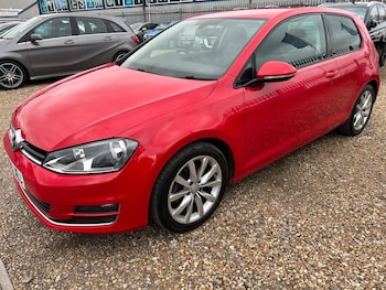 Used Volkswagen Golf 2015 for sale - 77836952: Photo