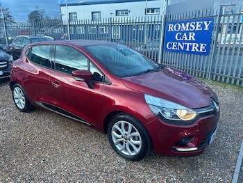 Used Renault Clio 2017 for sale - 77802360: Photo