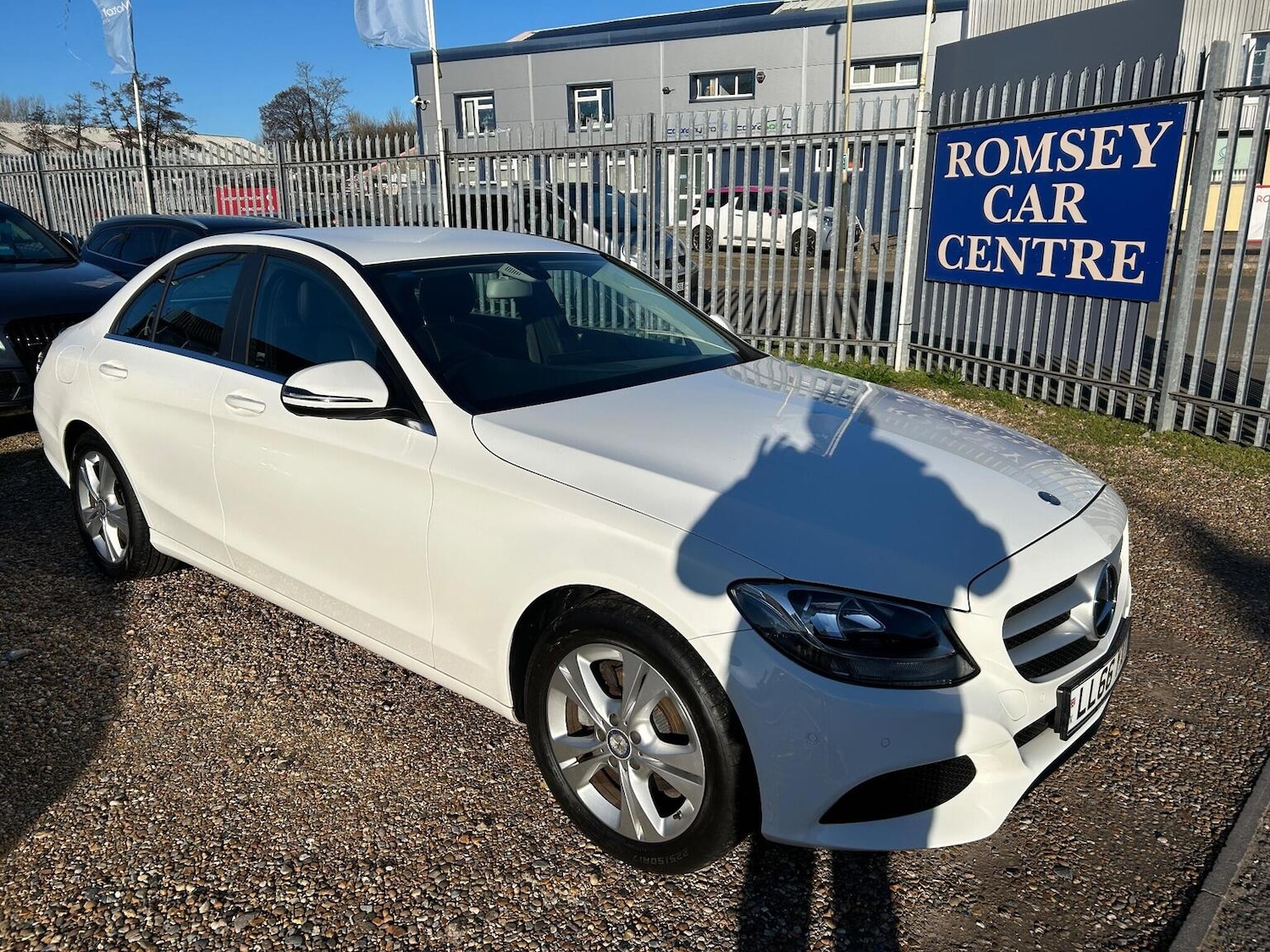 Used Mercedes-Benz C Class 2016 for sale - 77802352: Photo 1