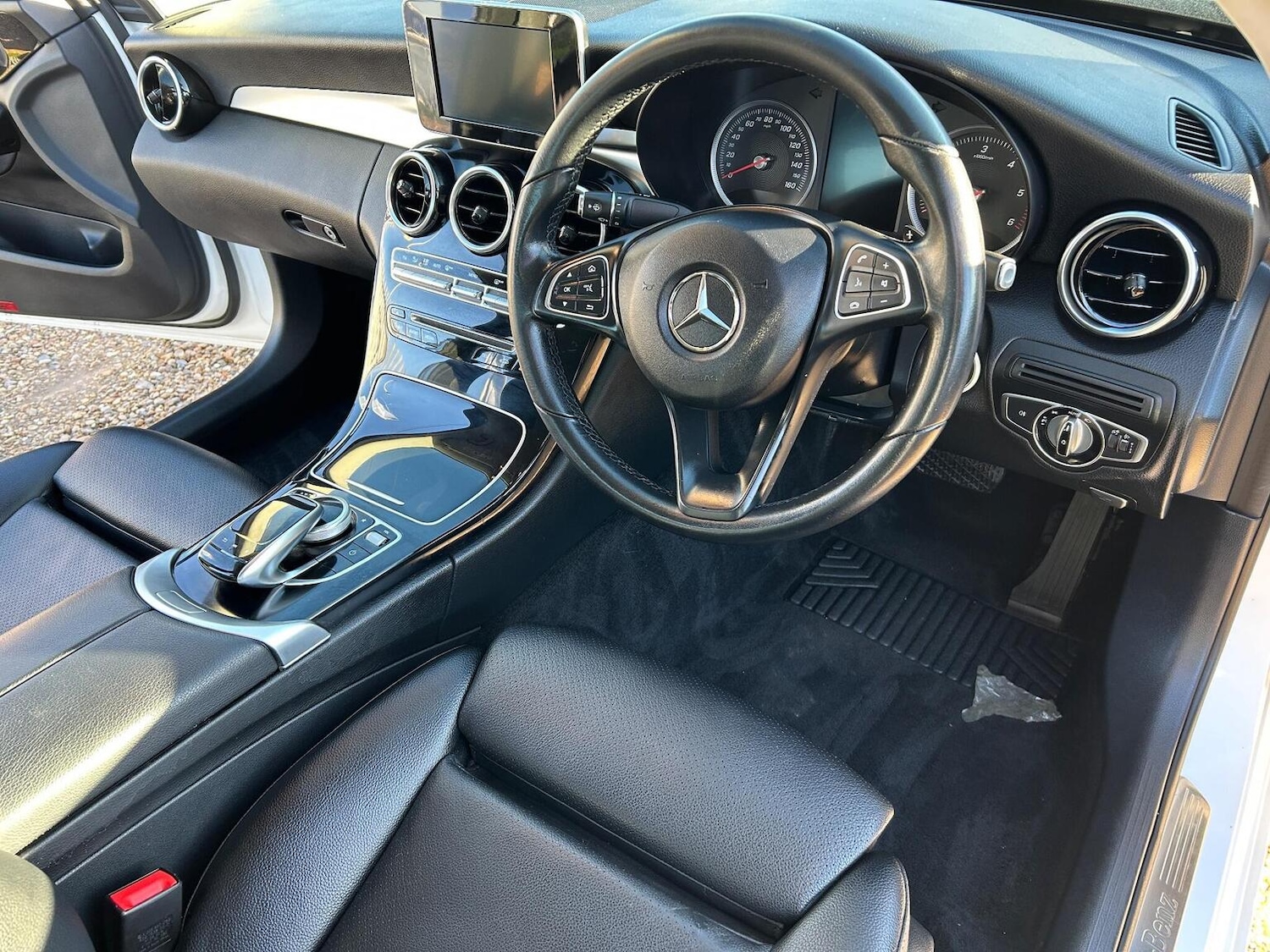 Used Mercedes-Benz C Class 2016 for sale - 77802352: Photo 19