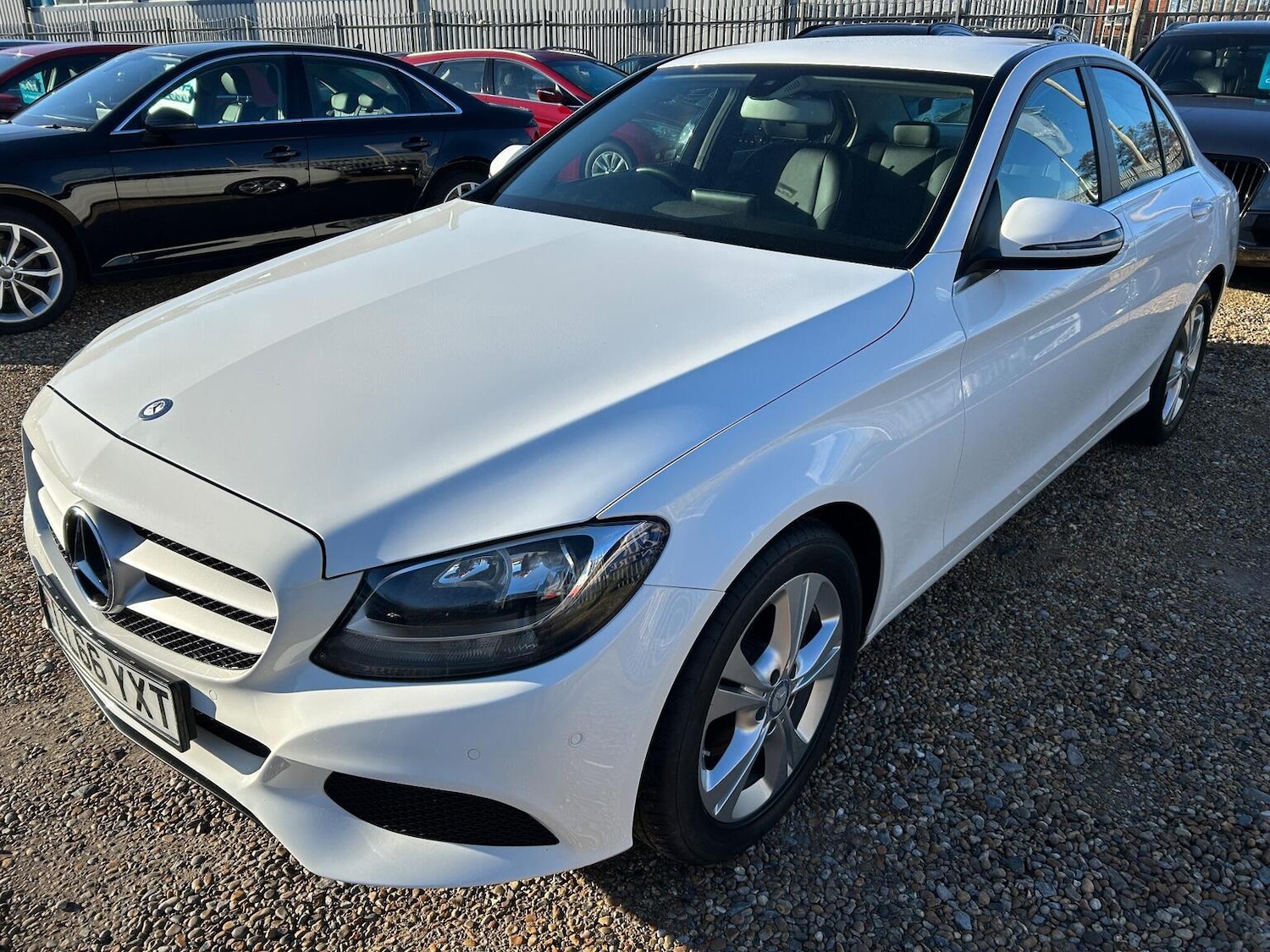 Used Mercedes-Benz C Class 2016 for sale - 77802352: Photo 3