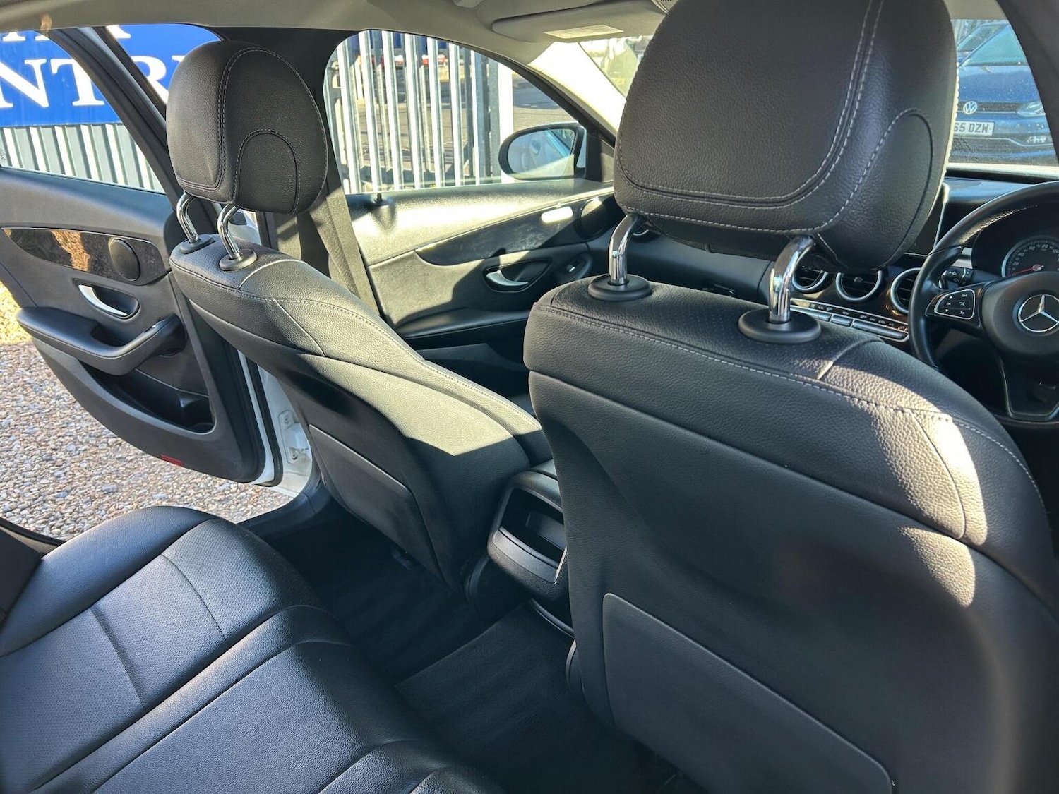 Used Mercedes-Benz C Class 2016 for sale - 77802352: Photo 32