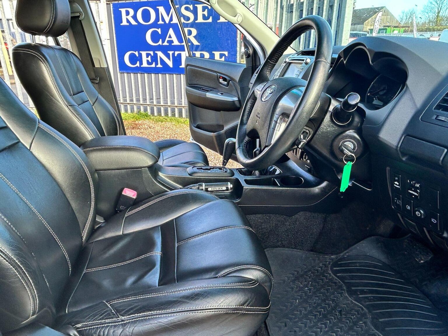 Used Toyota Hilux 2015 for sale - 77802370: Photo 20