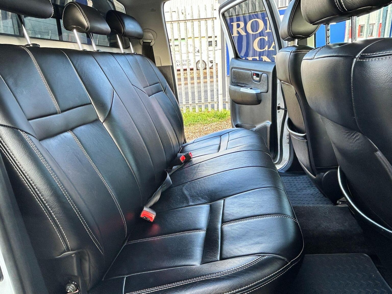 Used Toyota Hilux 2015 for sale - 77802370: Photo 27