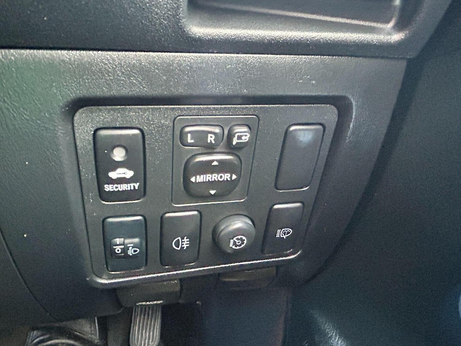 Used Toyota Hilux 2015 for sale - 77802370: Photo 45