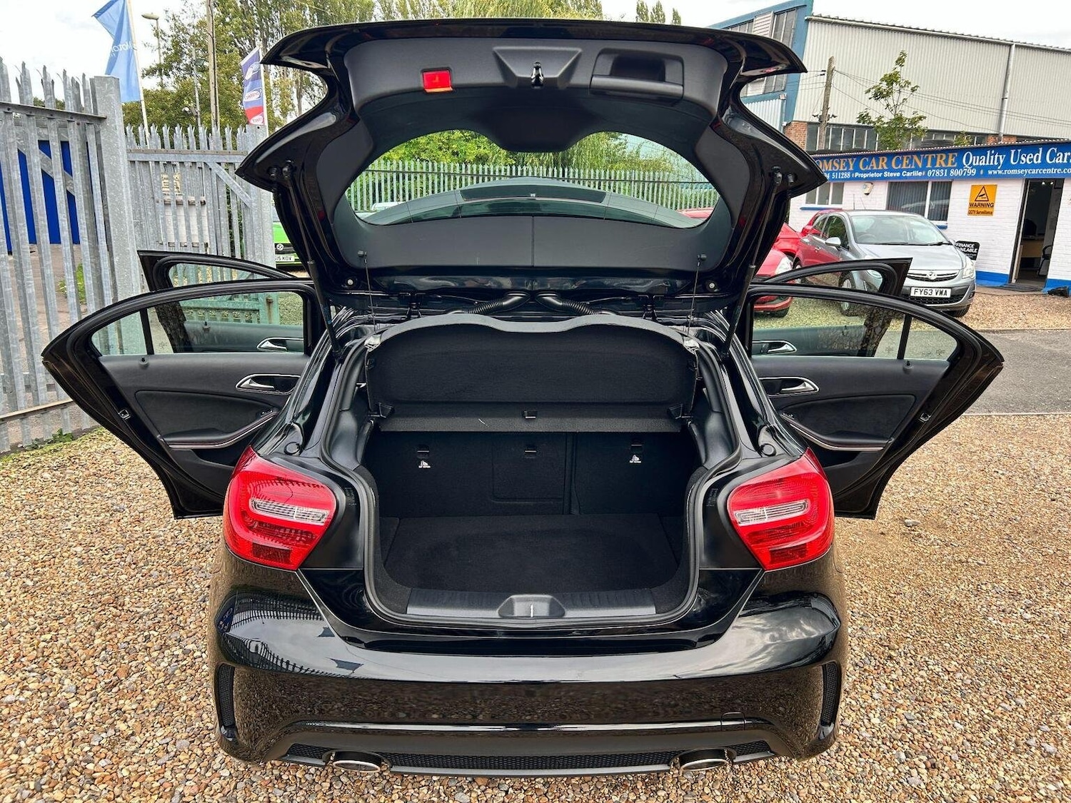 Used Mercedes-Benz A-Class 2014 for sale - 77937838: Photo 16