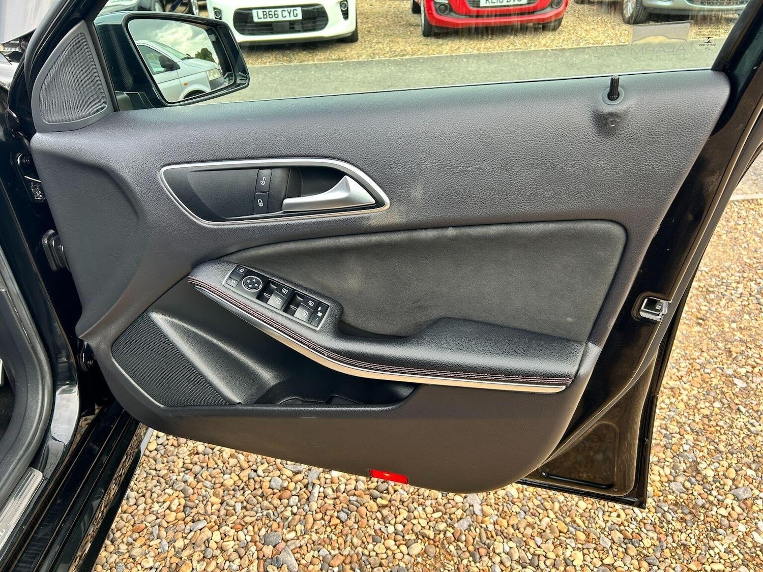 Used Mercedes-Benz A-Class 2014 for sale - 77937838: Photo 19