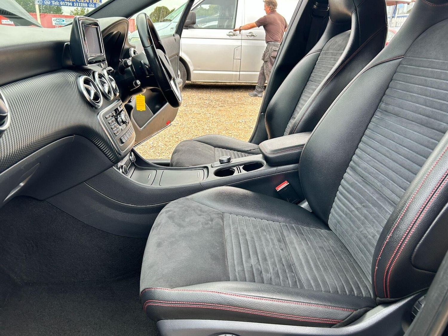 Used Mercedes-Benz A-Class 2014 for sale - 77937838: Photo 25