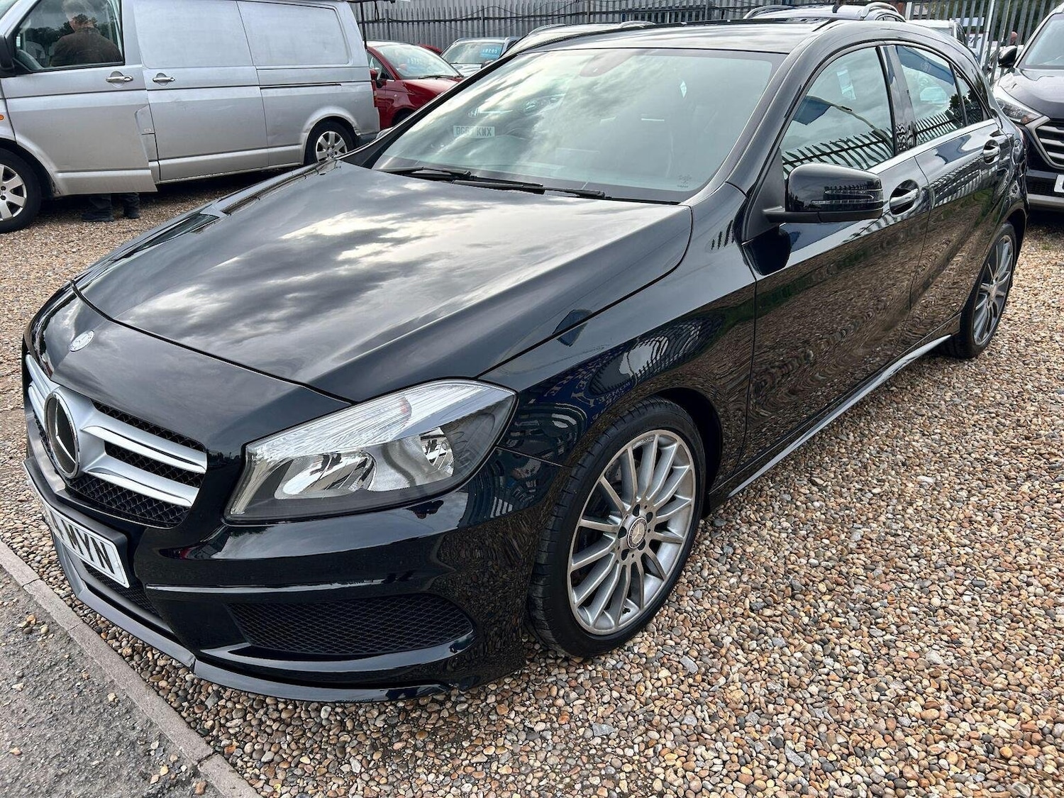 Used Mercedes-Benz A-Class 2014 for sale - 77937838: Photo 3