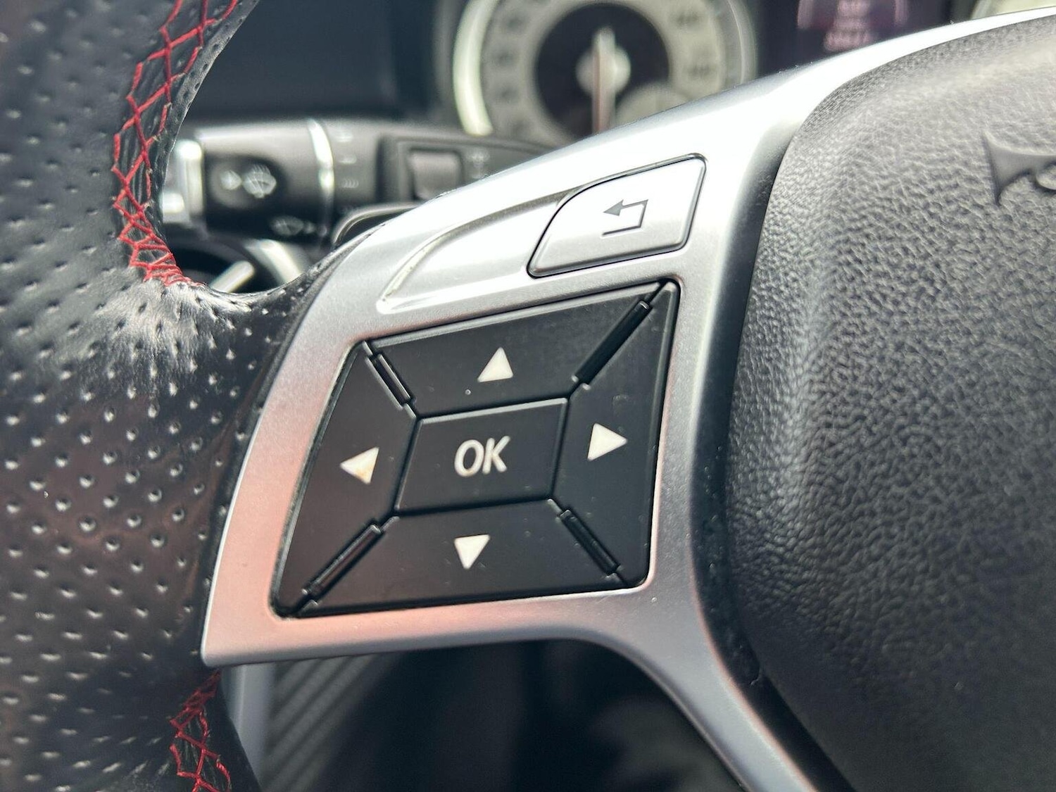 Used Mercedes-Benz A-Class 2014 for sale - 77937838: Photo 40