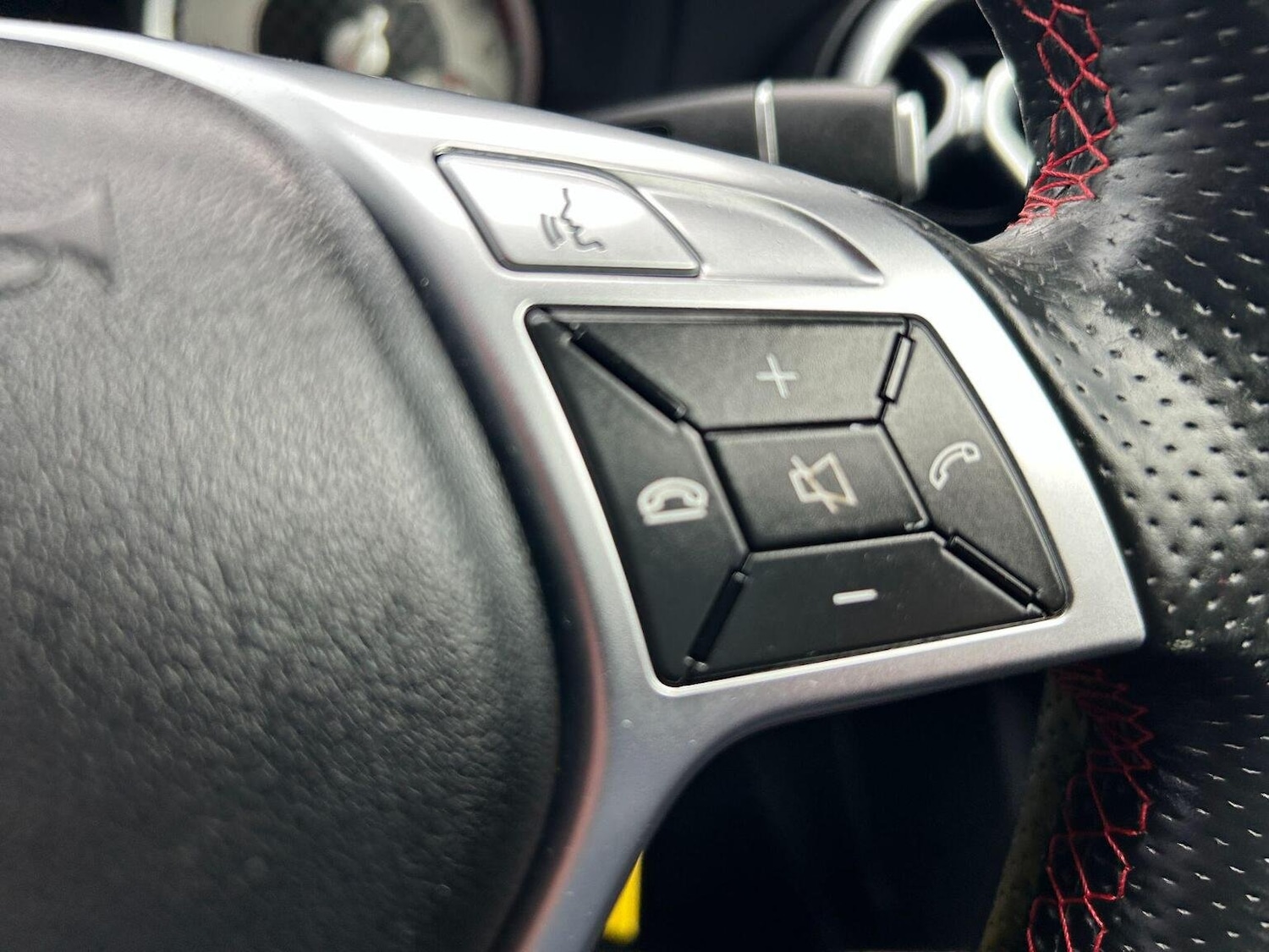 Used Mercedes-Benz A-Class 2014 for sale - 77937838: Photo 42