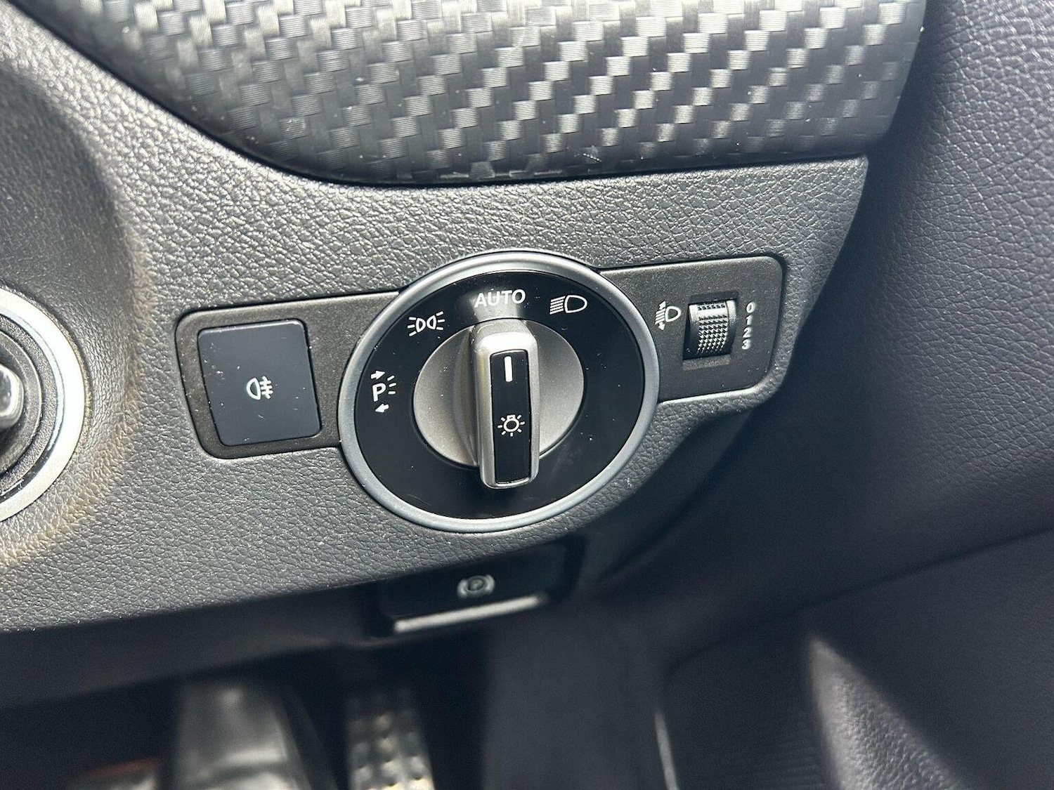 Used Mercedes-Benz A-Class 2014 for sale - 77937838: Photo 44