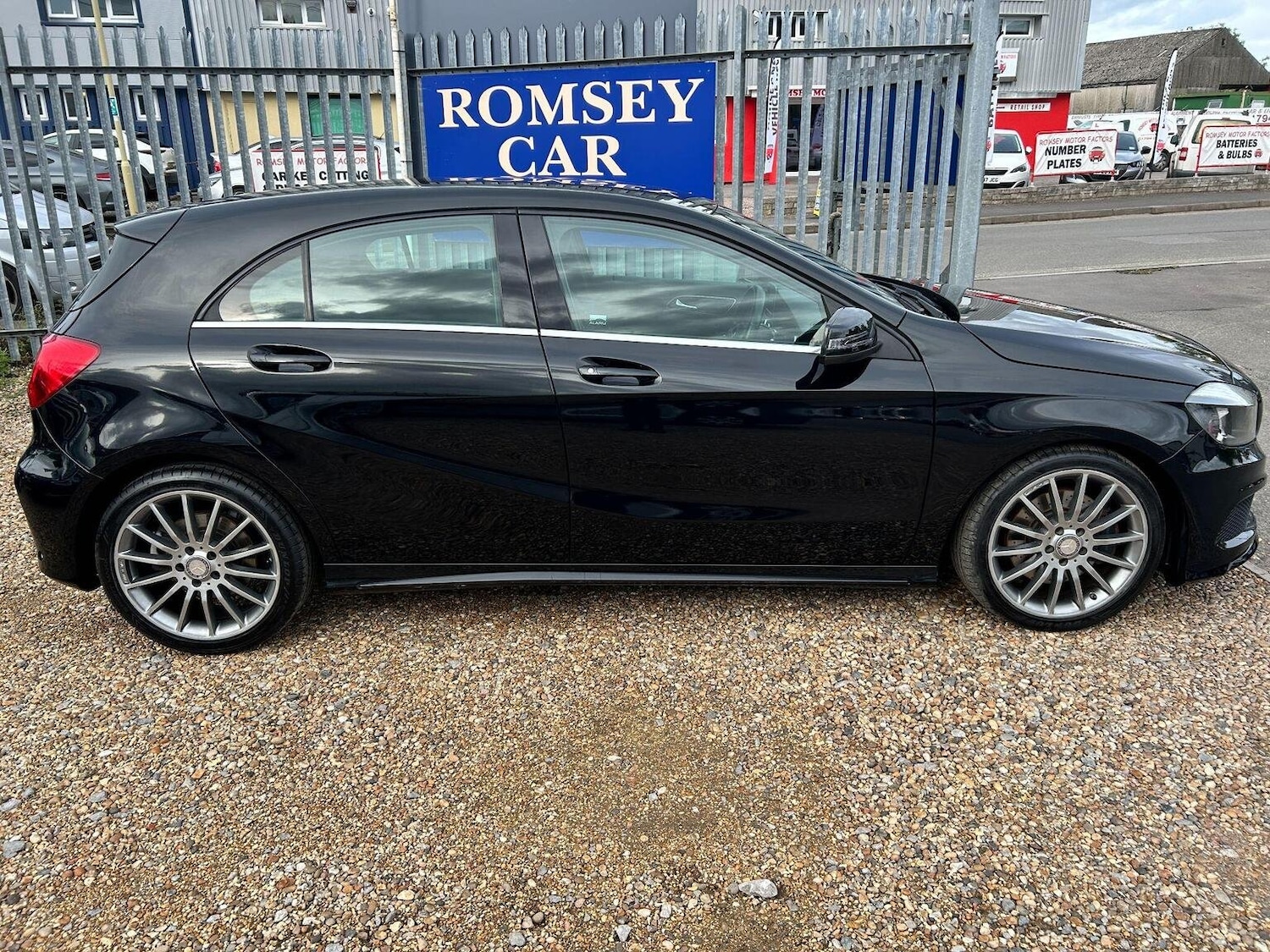 Used Mercedes-Benz A-Class 2014 for sale - 77937838: Photo 8