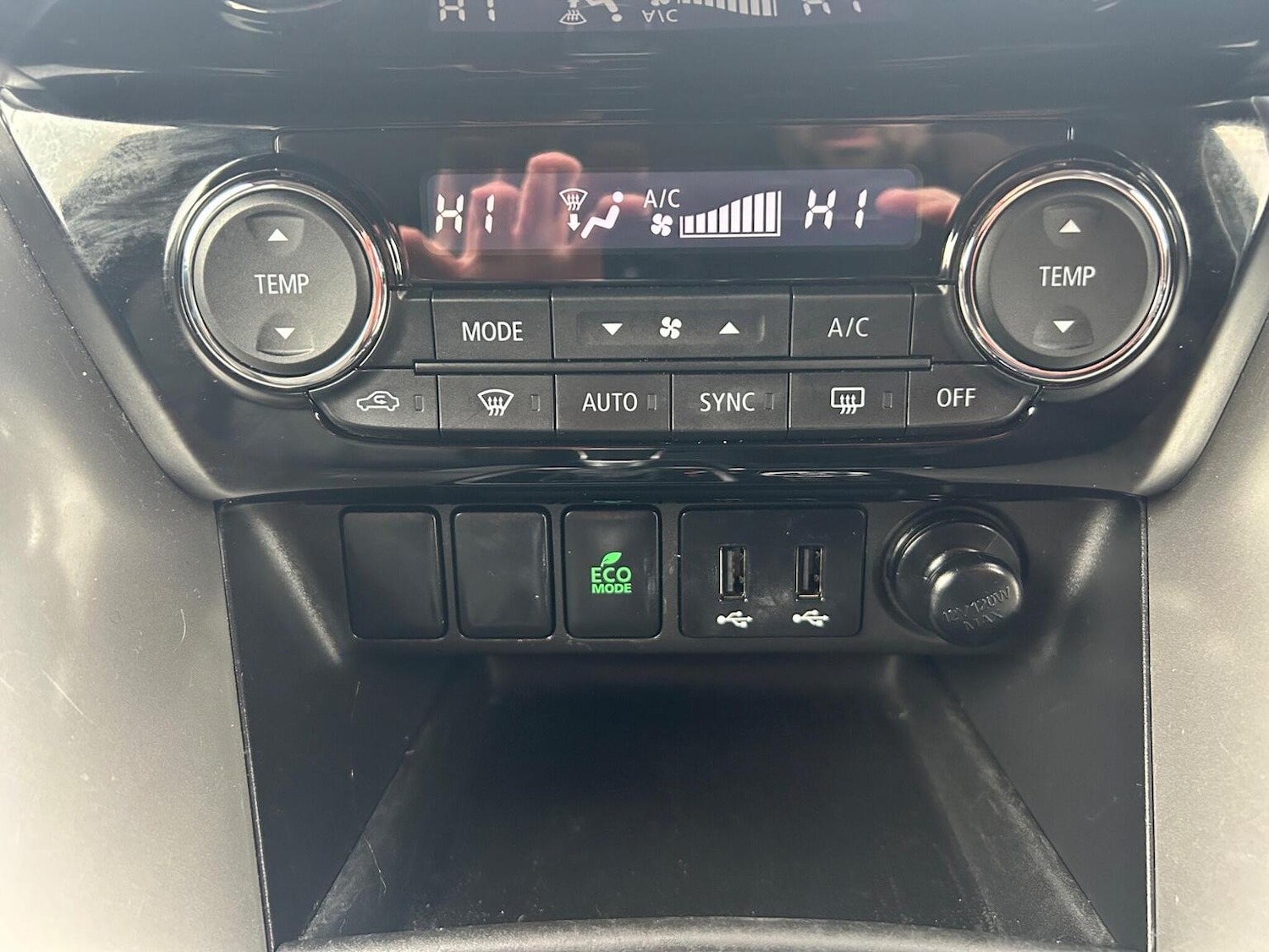 Used Mitsubishi Eclipse Cross 2018 for sale - 78045684: Photo 33