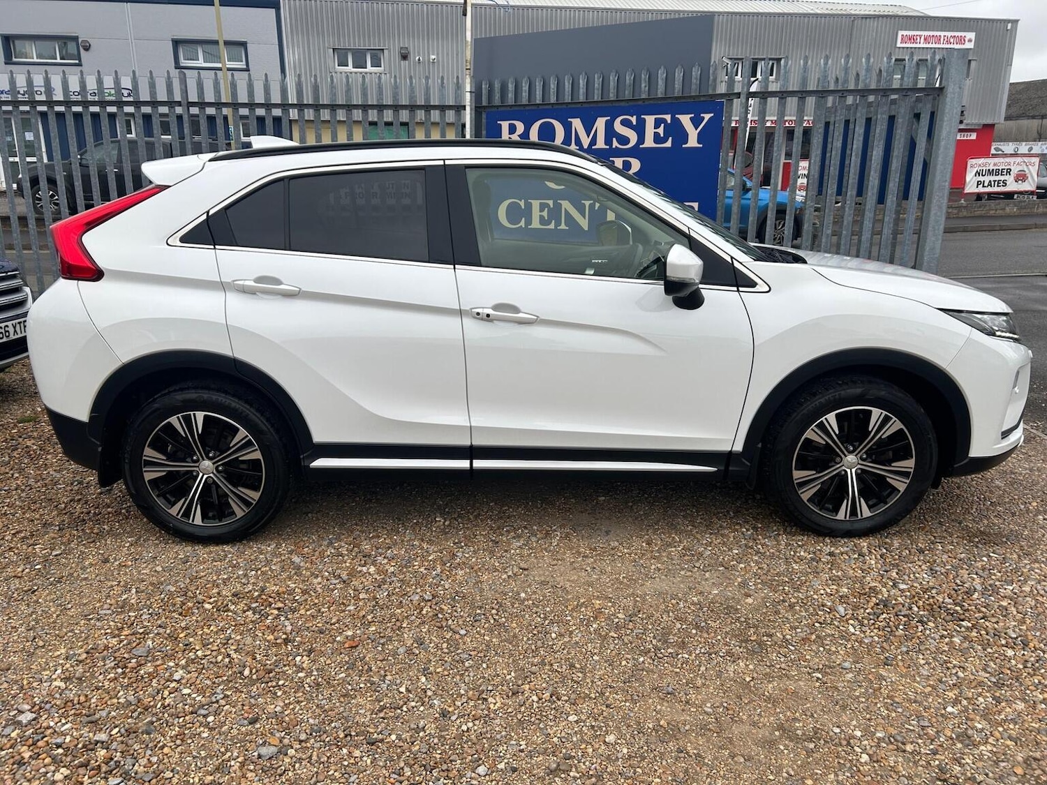 Used Mitsubishi Eclipse Cross 2018 for sale - 78045684: Photo 8