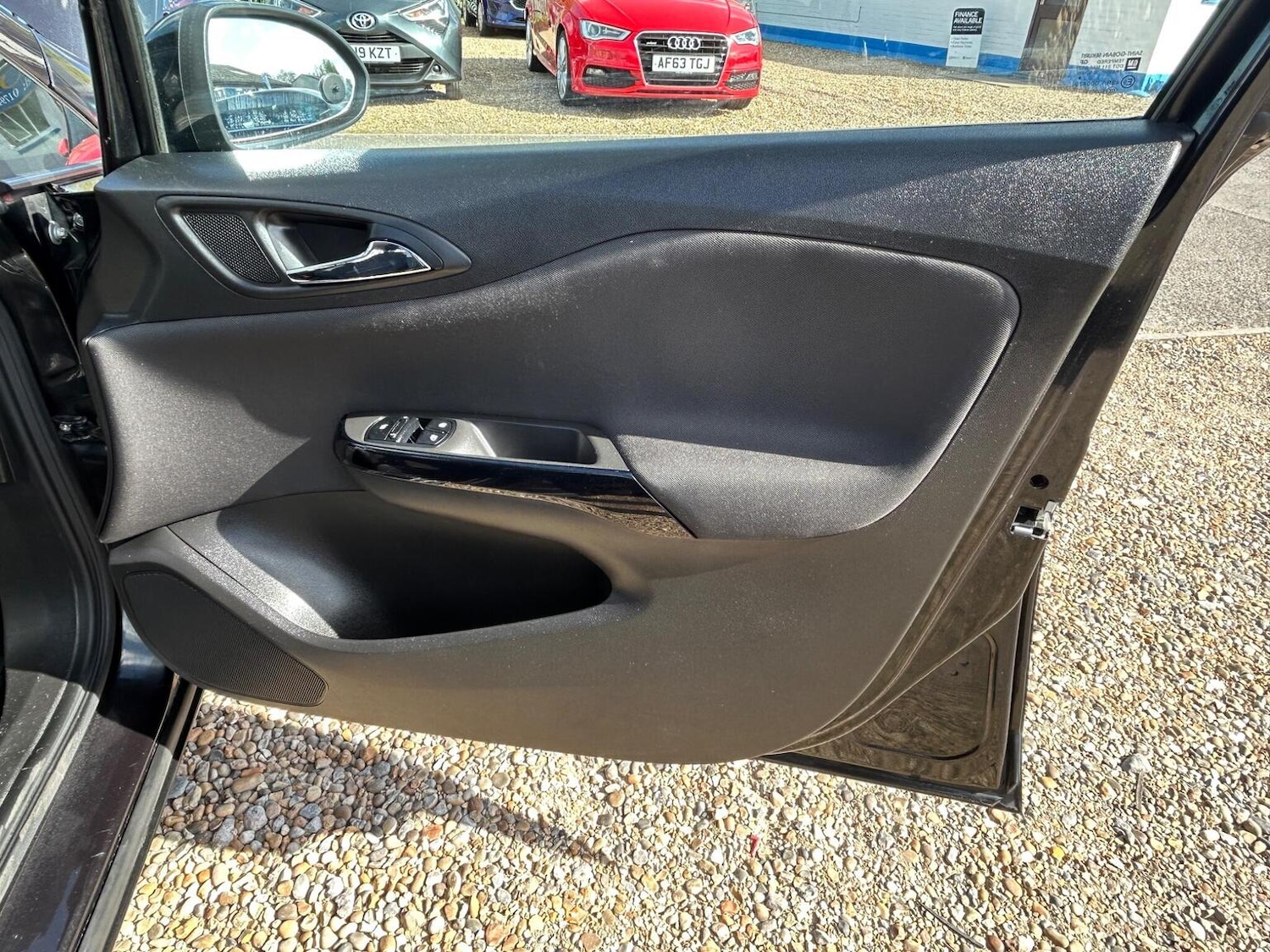 Used Vauxhall Corsa 2015 for sale - 78213544: Photo 9