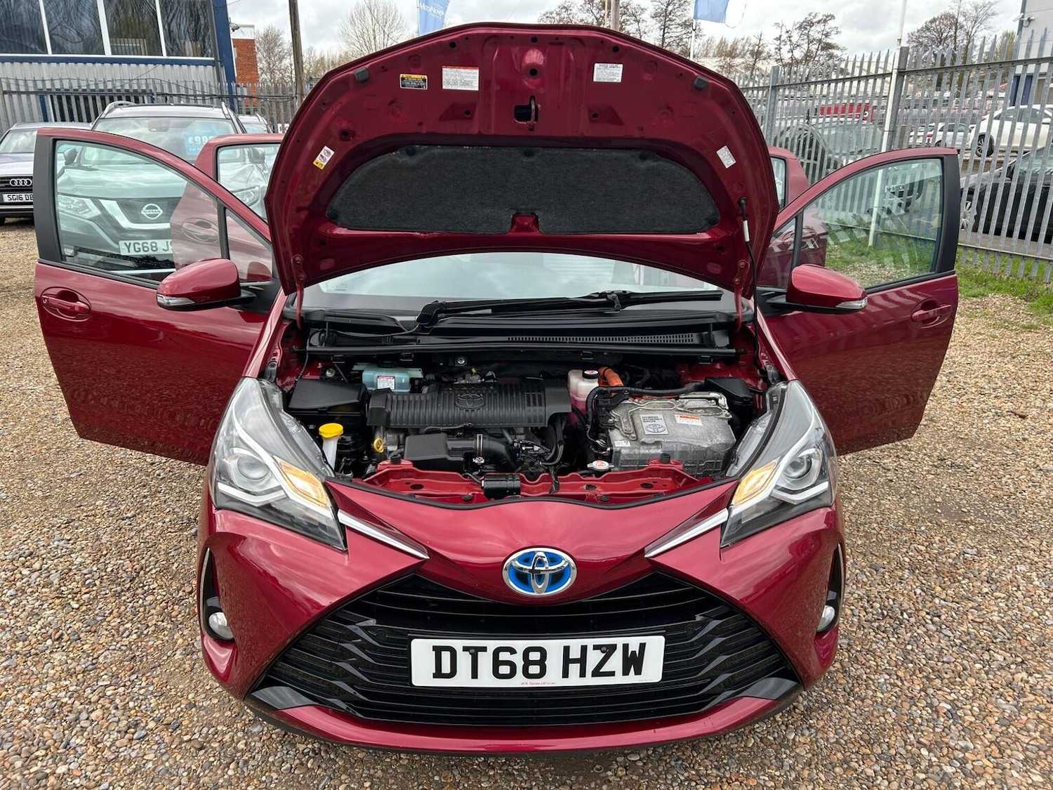 Used Toyota Yaris 2019 for sale - 77822338: Photo 14