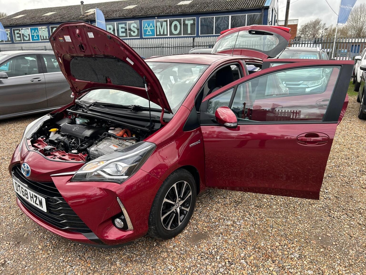 Used Toyota Yaris 2019 for sale - 77822338: Photo 15