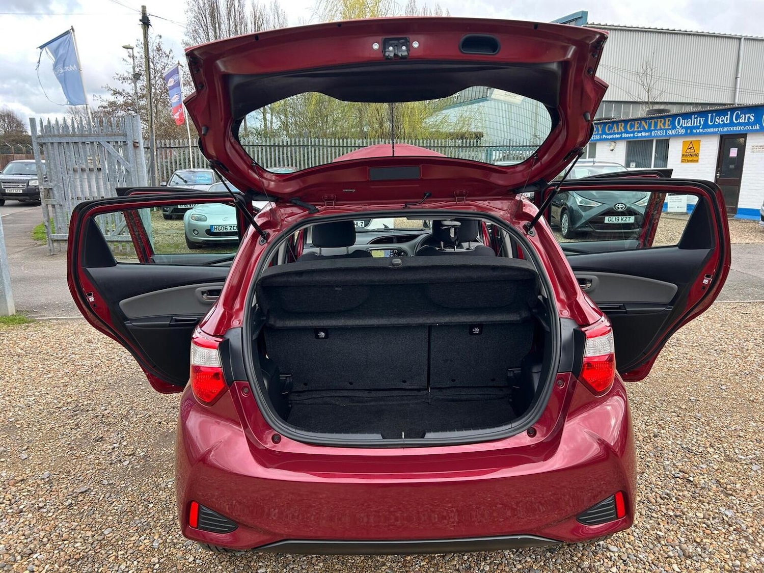 Used Toyota Yaris 2019 for sale - 77822338: Photo 16