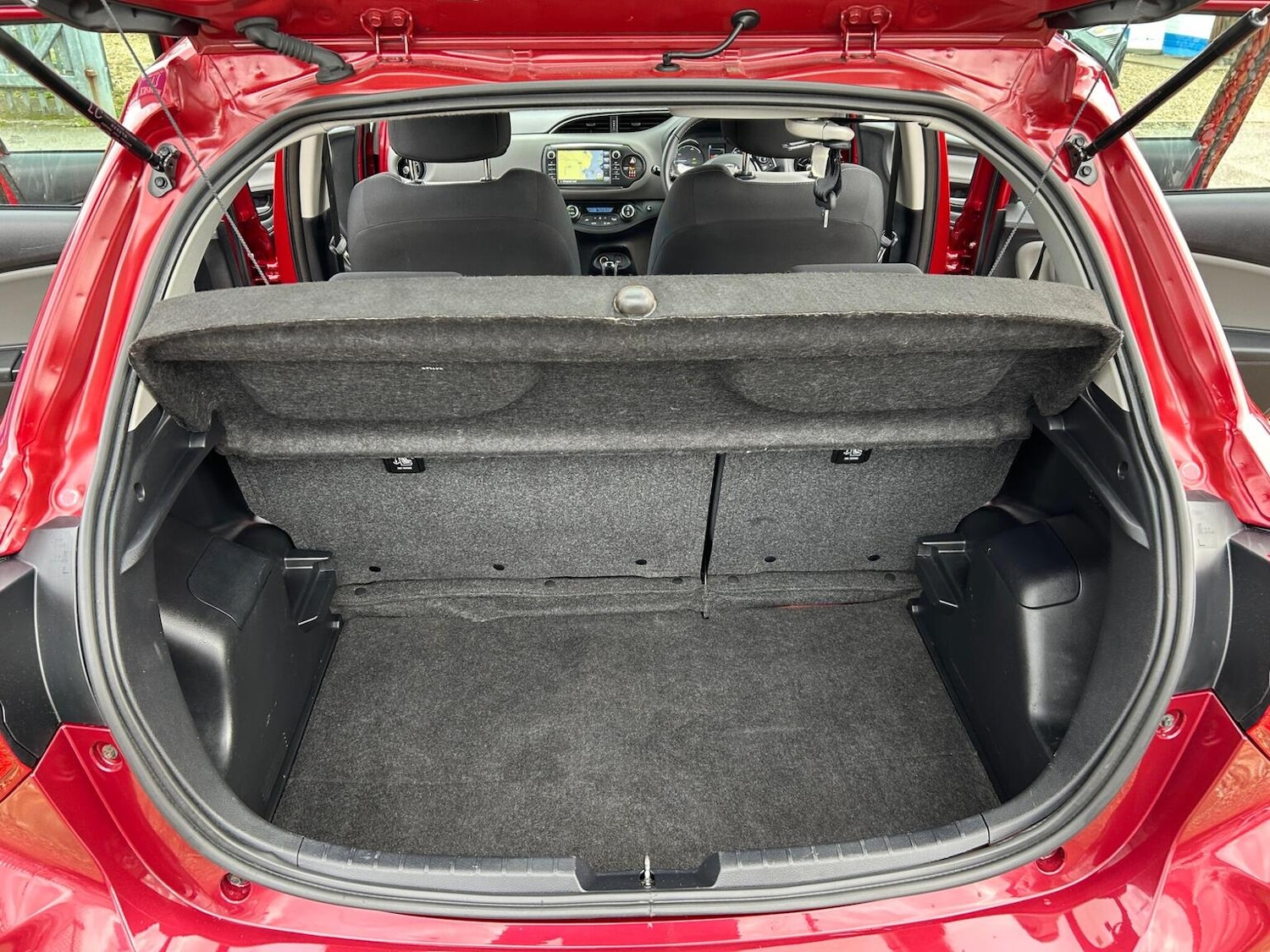 Used Toyota Yaris 2019 for sale - 77822338: Photo 17