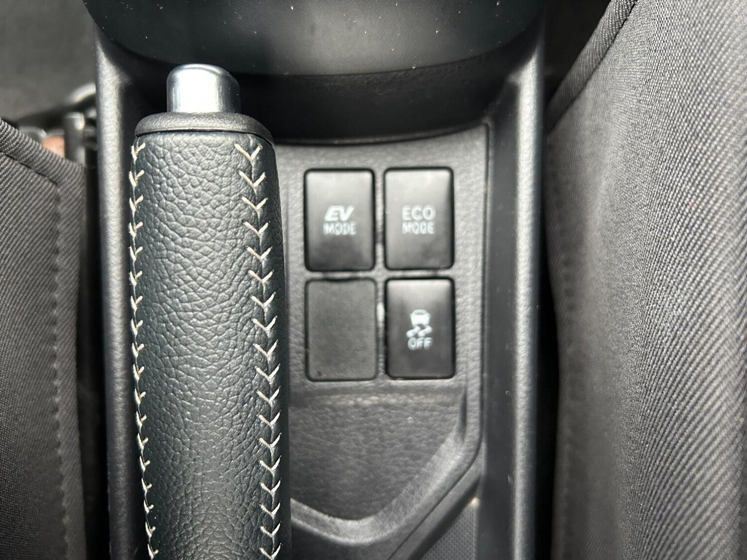 Used Toyota Yaris 2019 for sale - 77822338: Photo 39