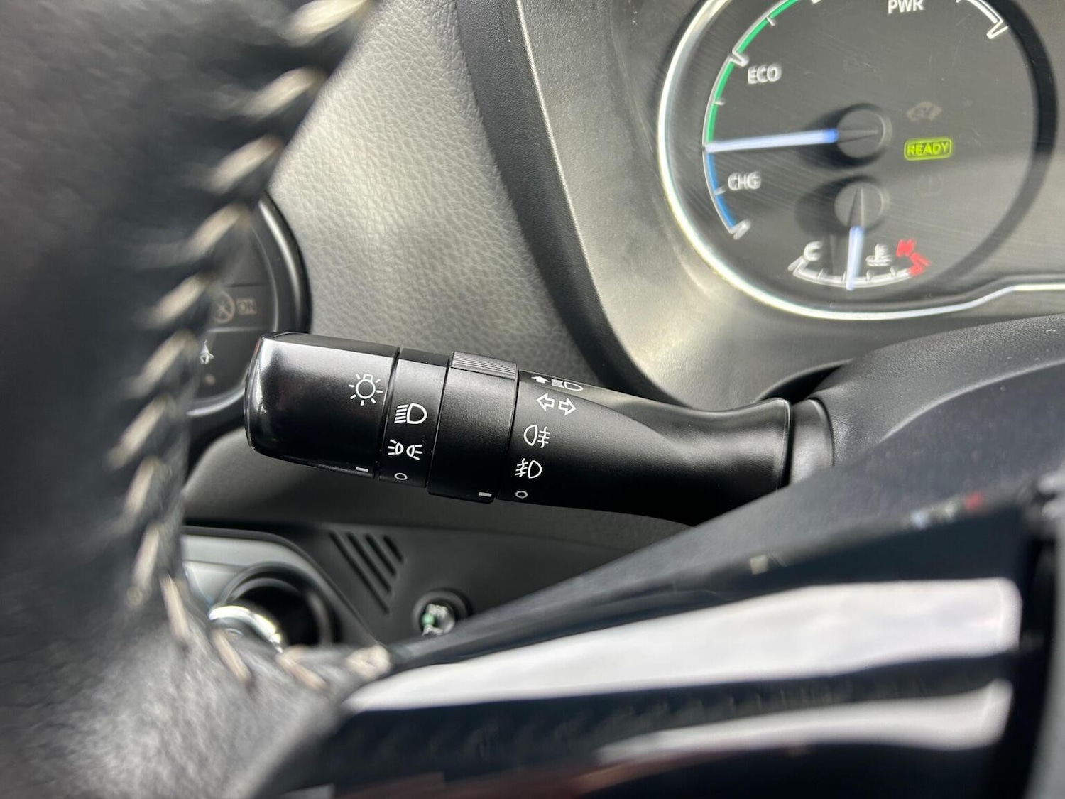 Used Toyota Yaris 2019 for sale - 77822338: Photo 41