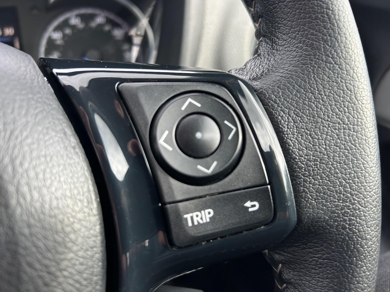 Used Toyota Yaris 2019 for sale - 77822338: Photo 43