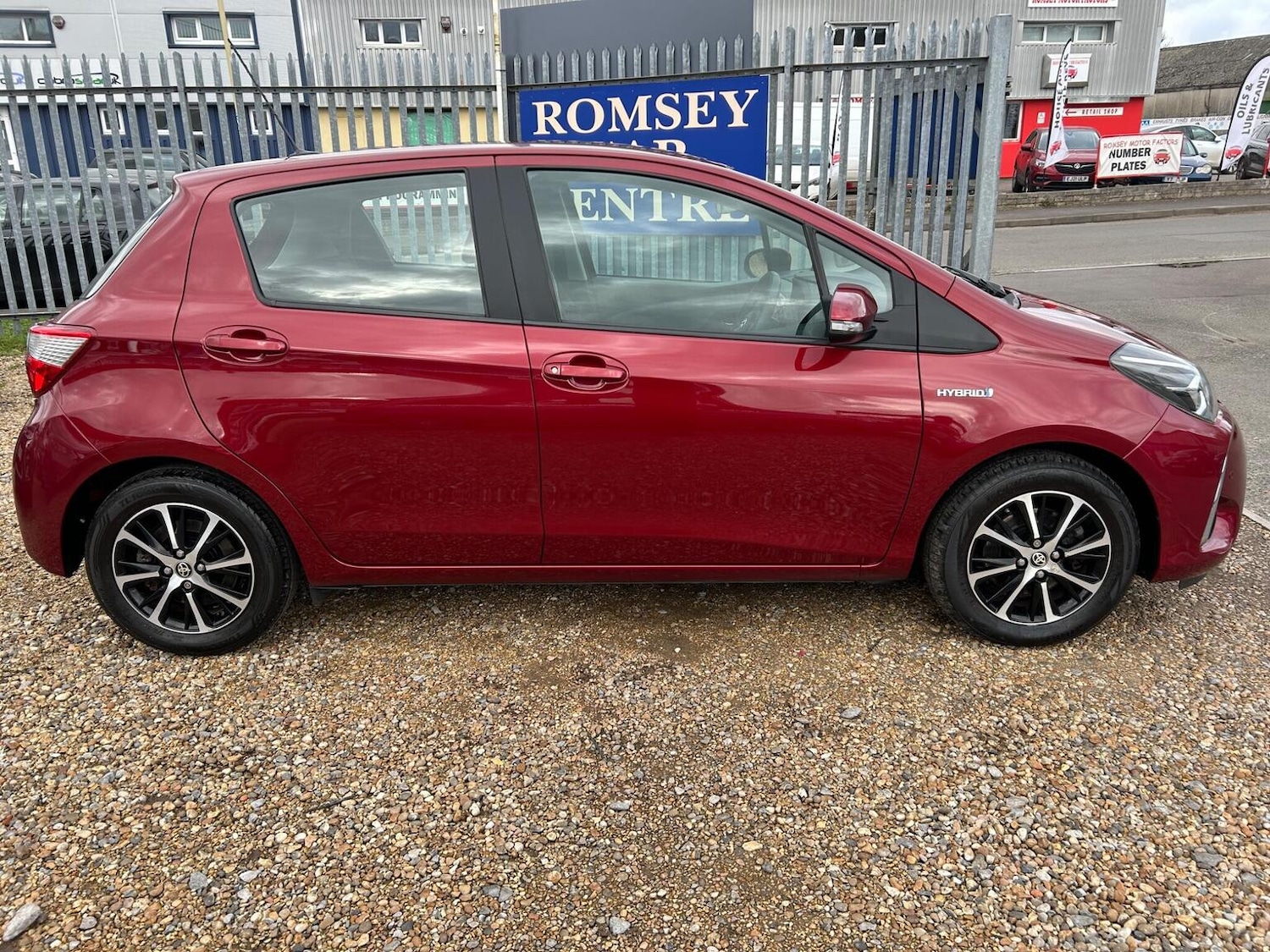 Used Toyota Yaris 2019 for sale - 77822338: Photo 8